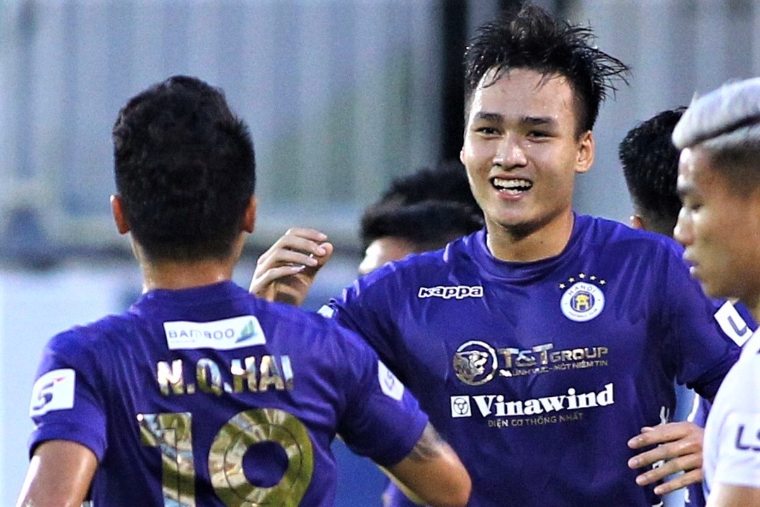 Quang Hai kien tao ban mo ty so vao luoi HAGL hinh anh