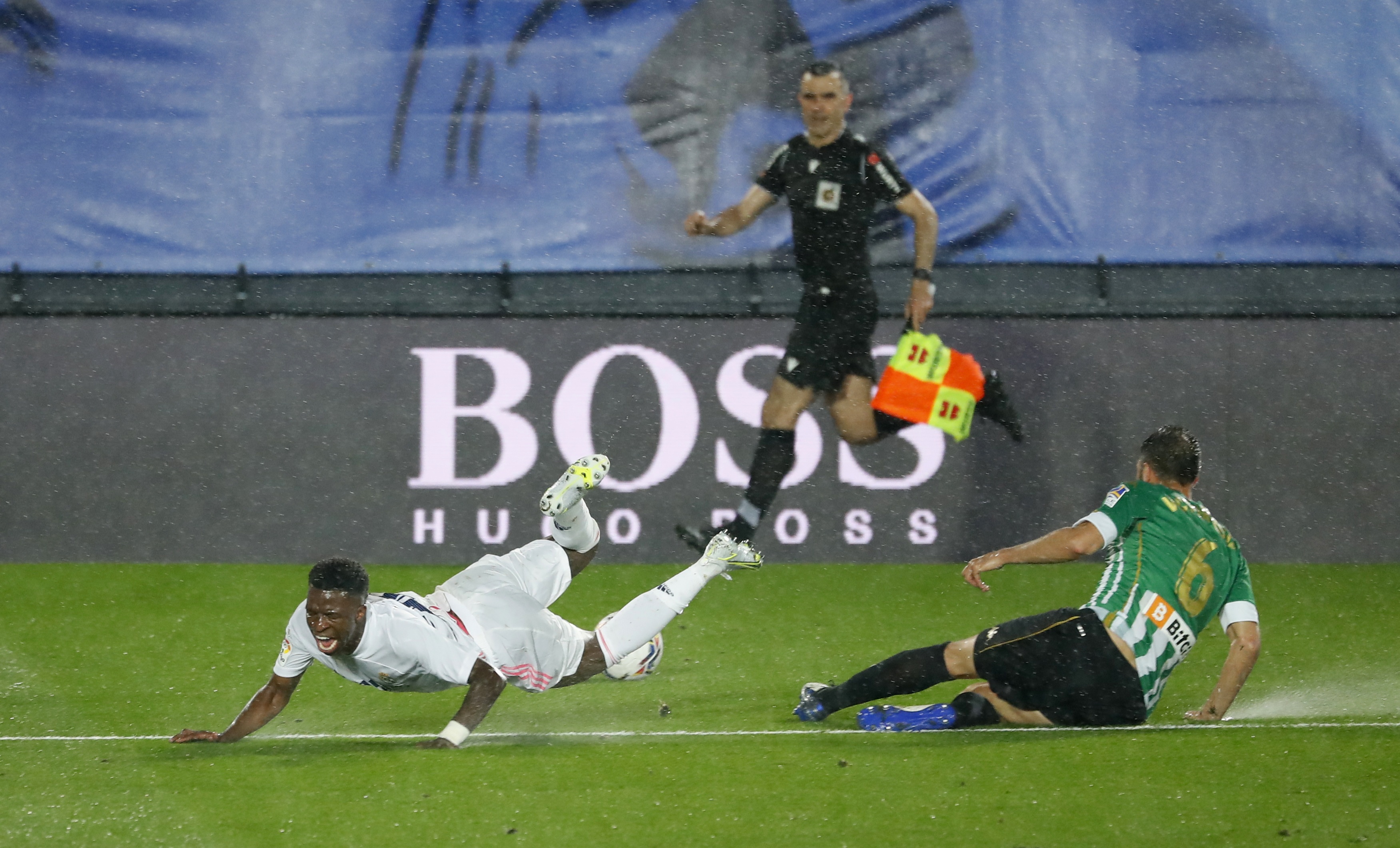 Real Madrid dau voi Chelsea anh 1