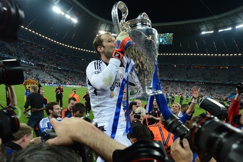 Petr Cech tro lai anh 1