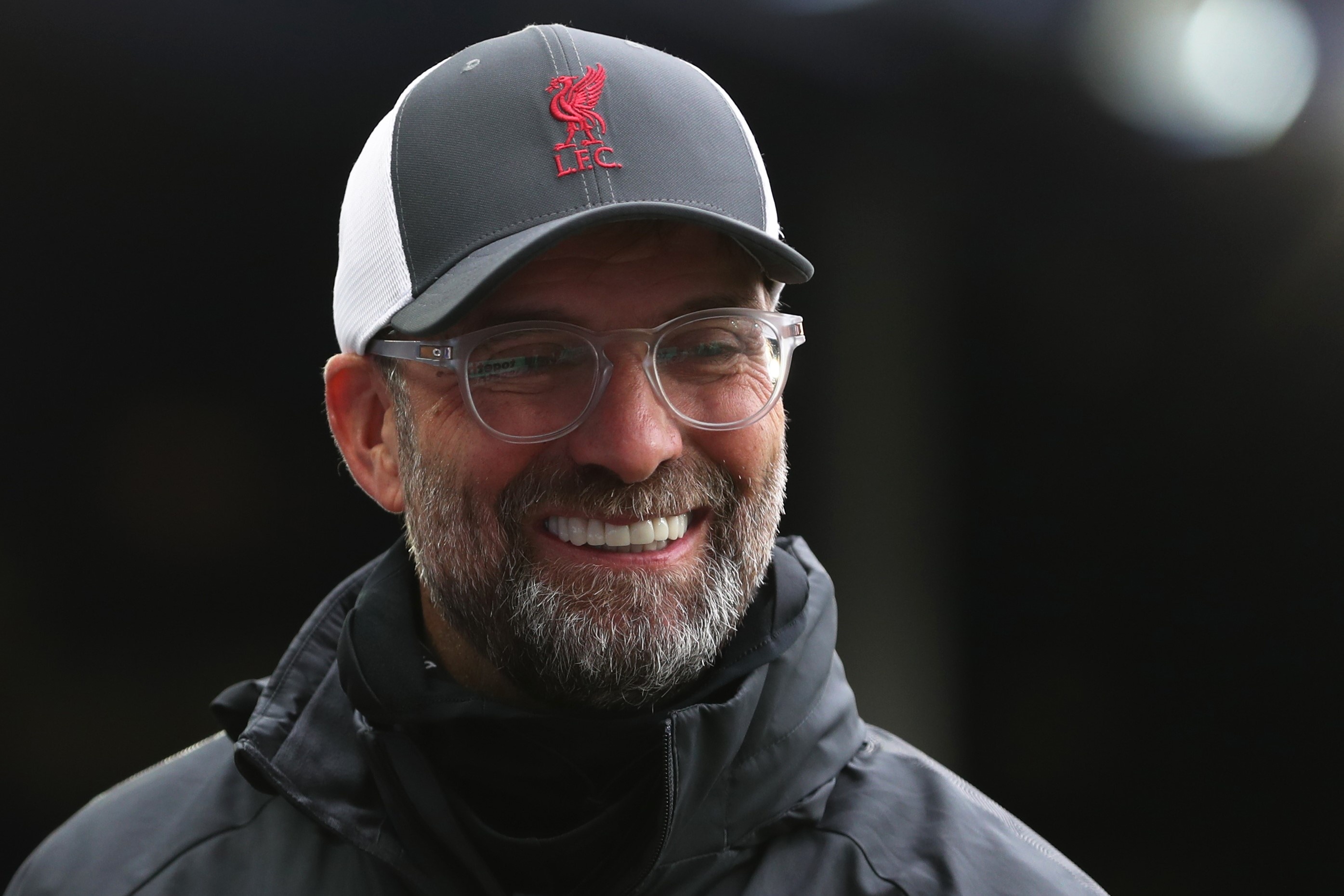 HLV Klopp phan bac huyen thoai Liverpool hinh anh