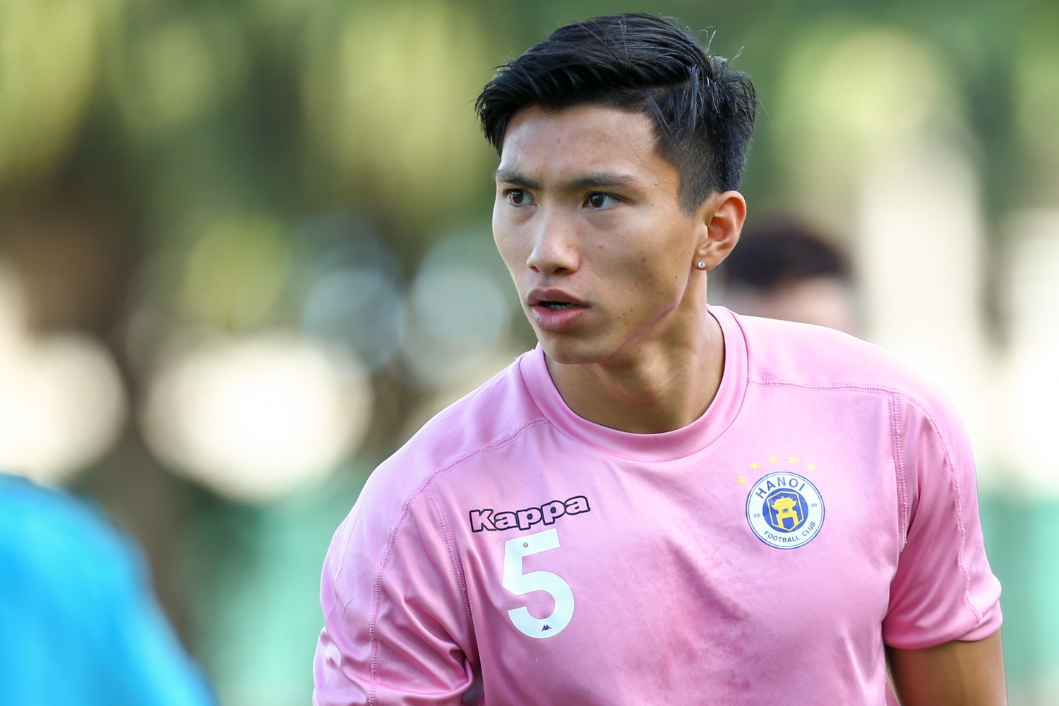 Van Hau chan thuong anh 4