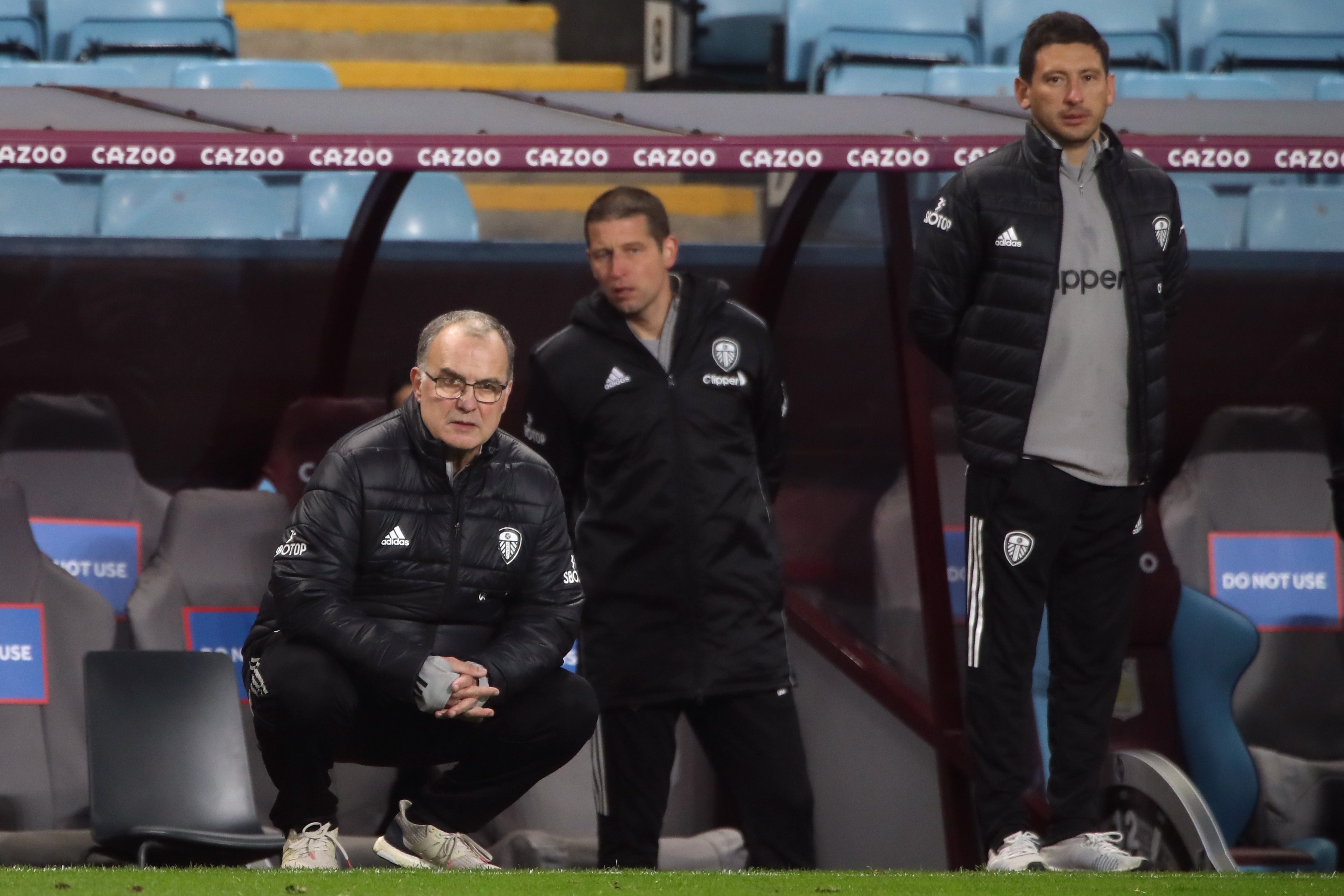 Aston Villa dau voi Leeds United anh 9