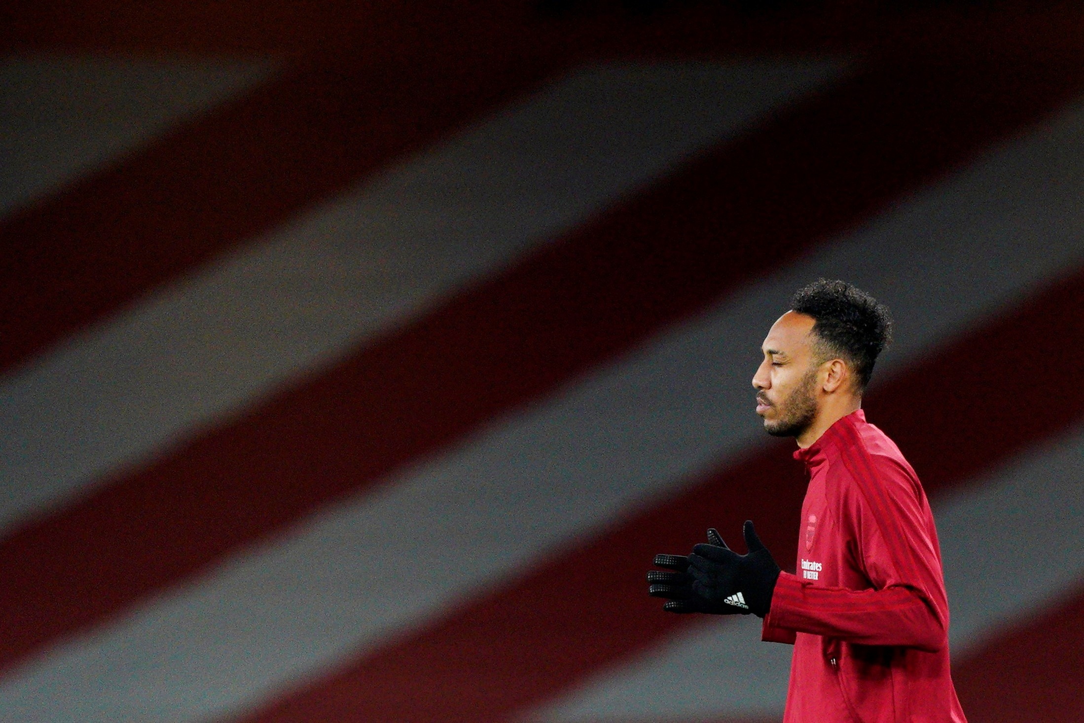 Arsenal dau voi Leicester anh 1