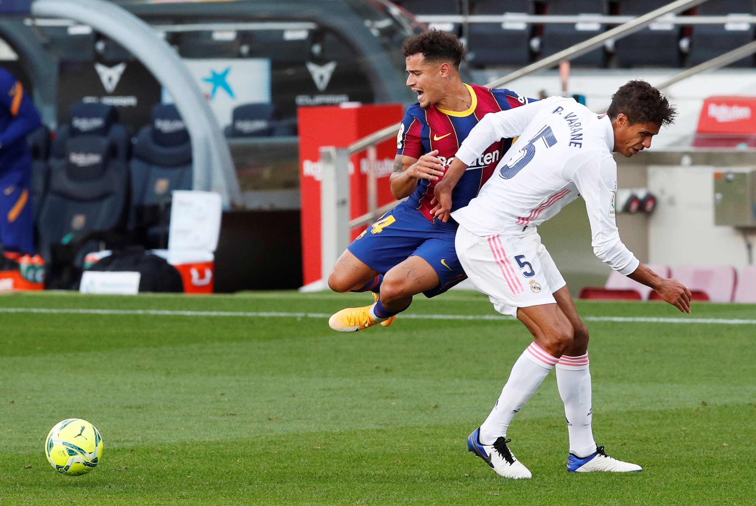 Coutinho chan thuong anh 1