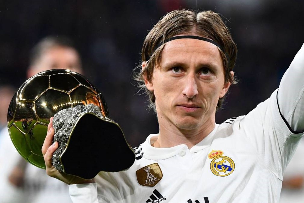 Modric: 'Toi da qua gia de tro ve Tottenham' hinh anh