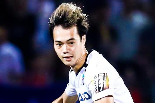 Van Toan nang ty so len 3-0 cho HAGL hinh anh