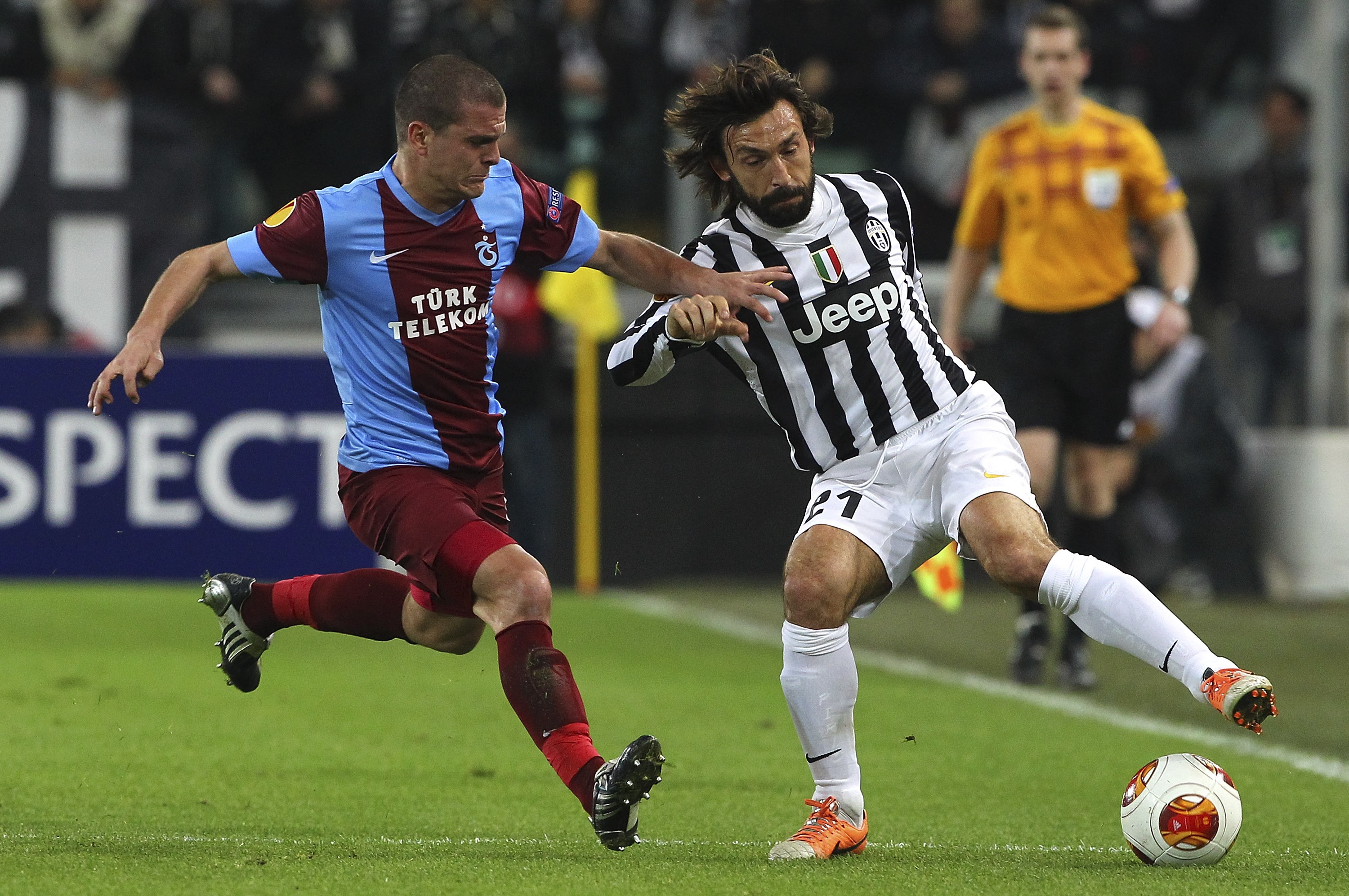 Doi hinh cua Tevez anh 6