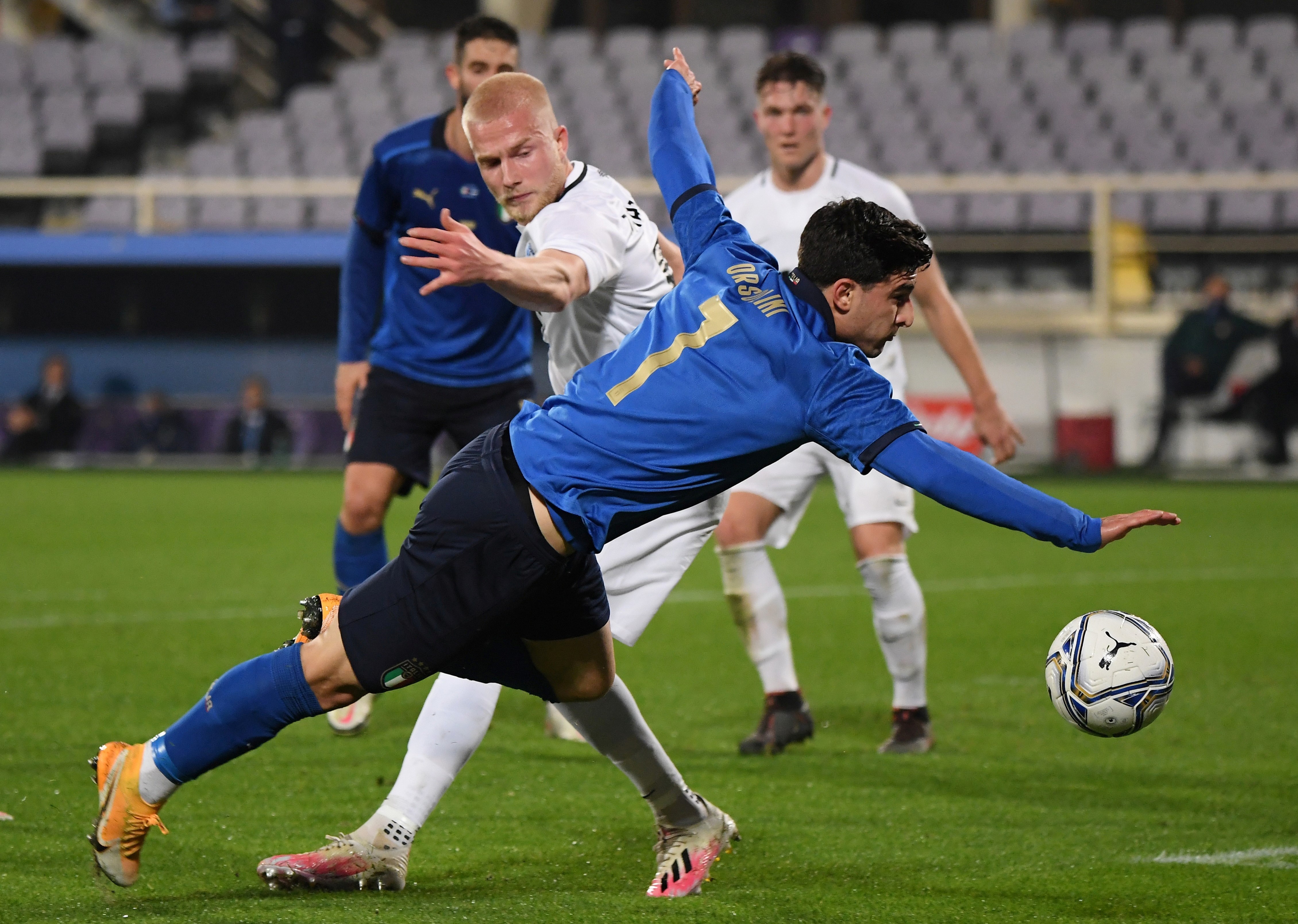 Italy dau voi Estonia anh 7