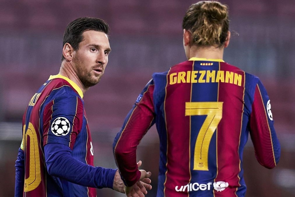 10 cau thu co nguy co ra di de Barca giu chan Messi hinh anh