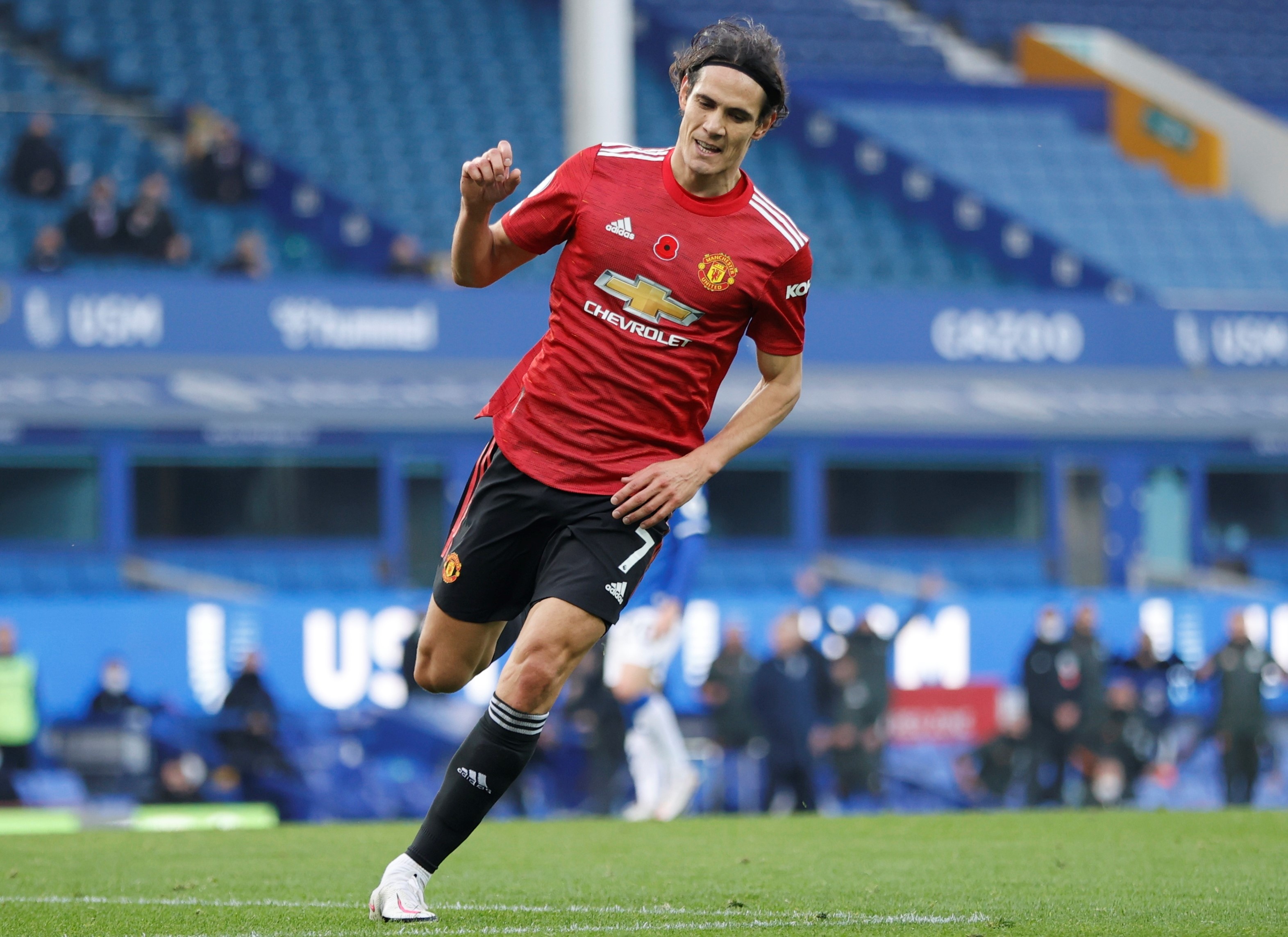 Cavani ghi ban cho Man Utd anh 1