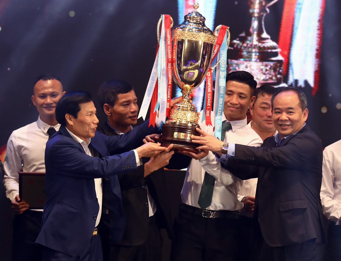 Van Quyet hay nhat V.League anh 6