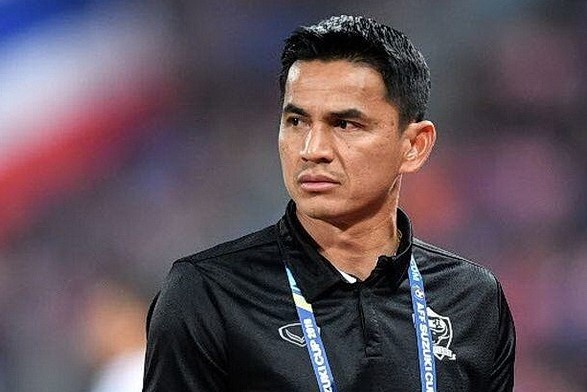 'Kiatisak quai lam, khong ai bat nat noi dau' hinh anh