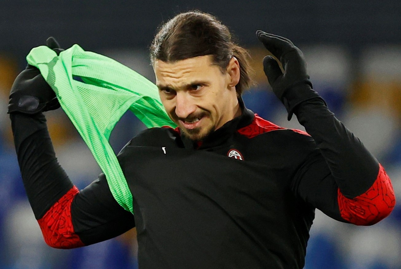 Ibrahimovic chan thuong khien AC Milan doi mat khung hoang hinh anh