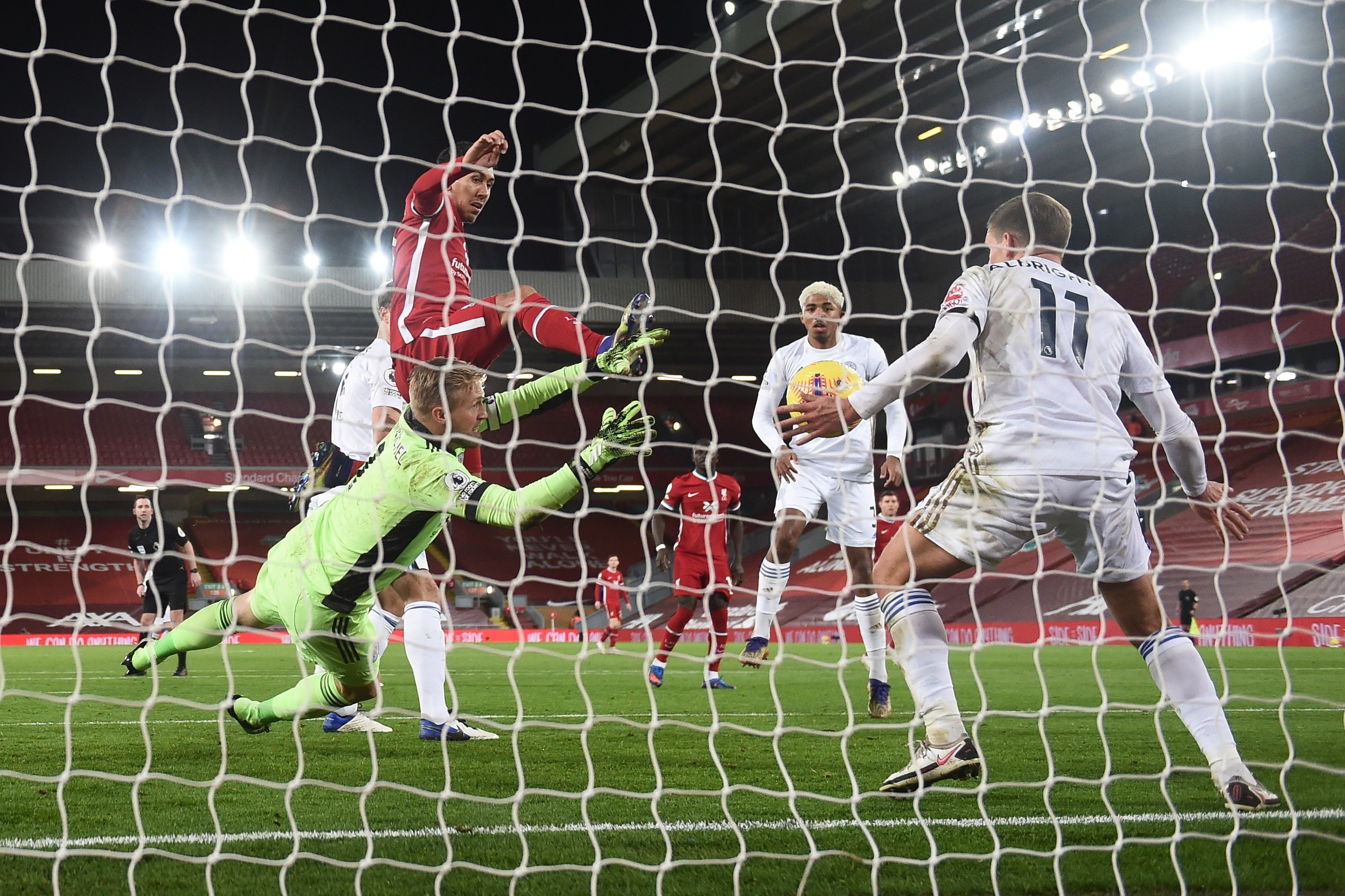 Liverpool dau voi Leicester anh 8