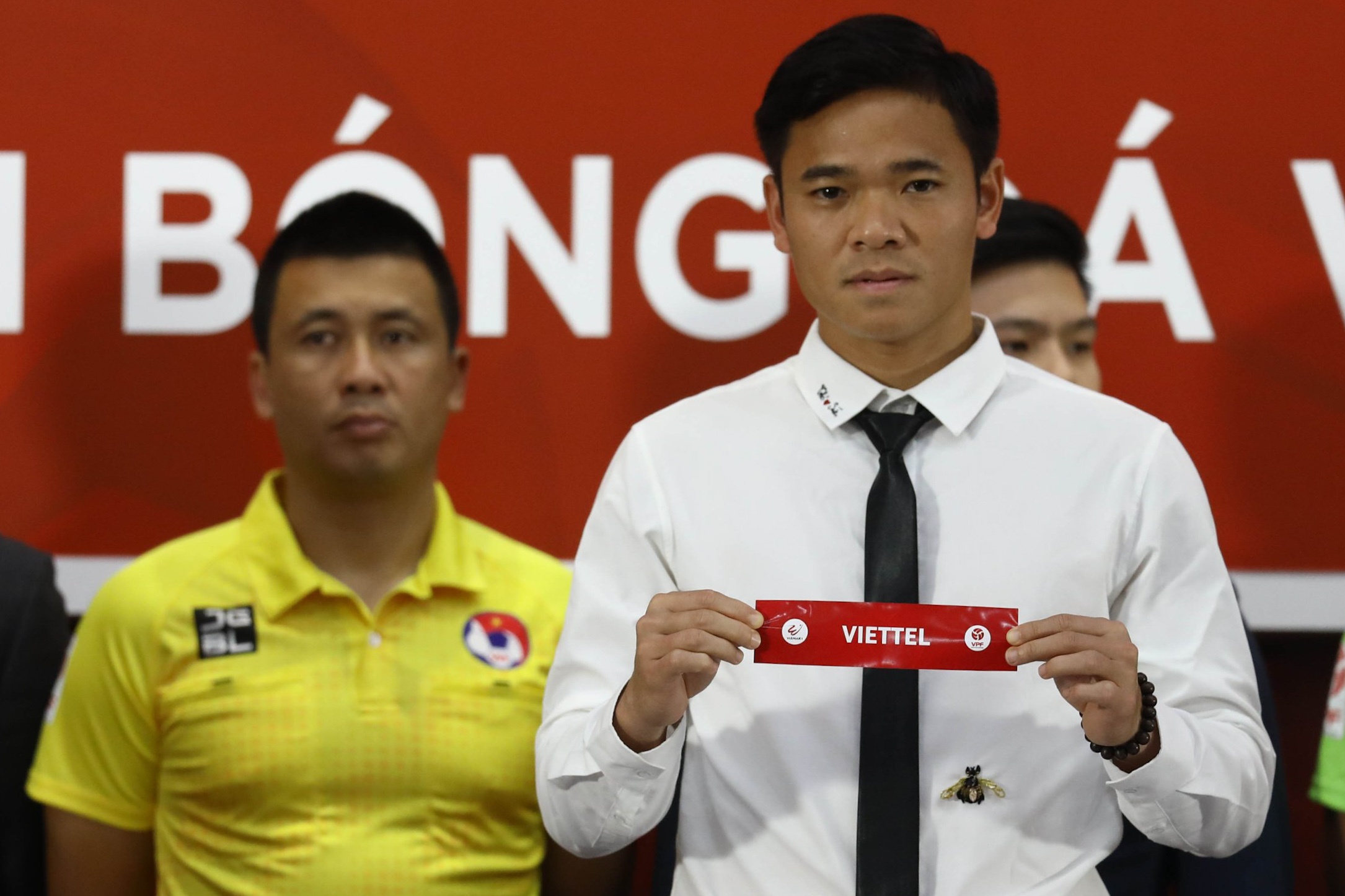 V.League dien ra khi nao anh 1