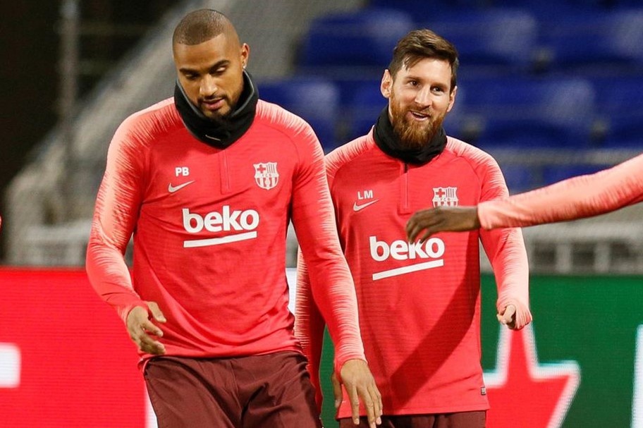 Messi roi Barca anh 1