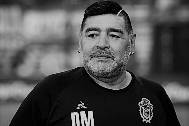 Bao Argentina: Maradona chi muon mot minh trong phong khi o nha hinh anh
