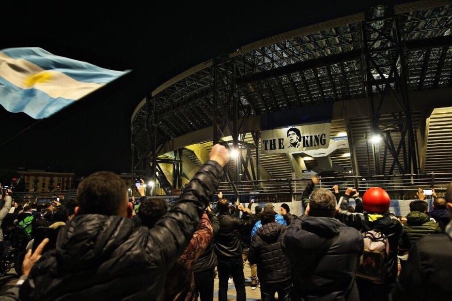 Maradona qua doi anh 1