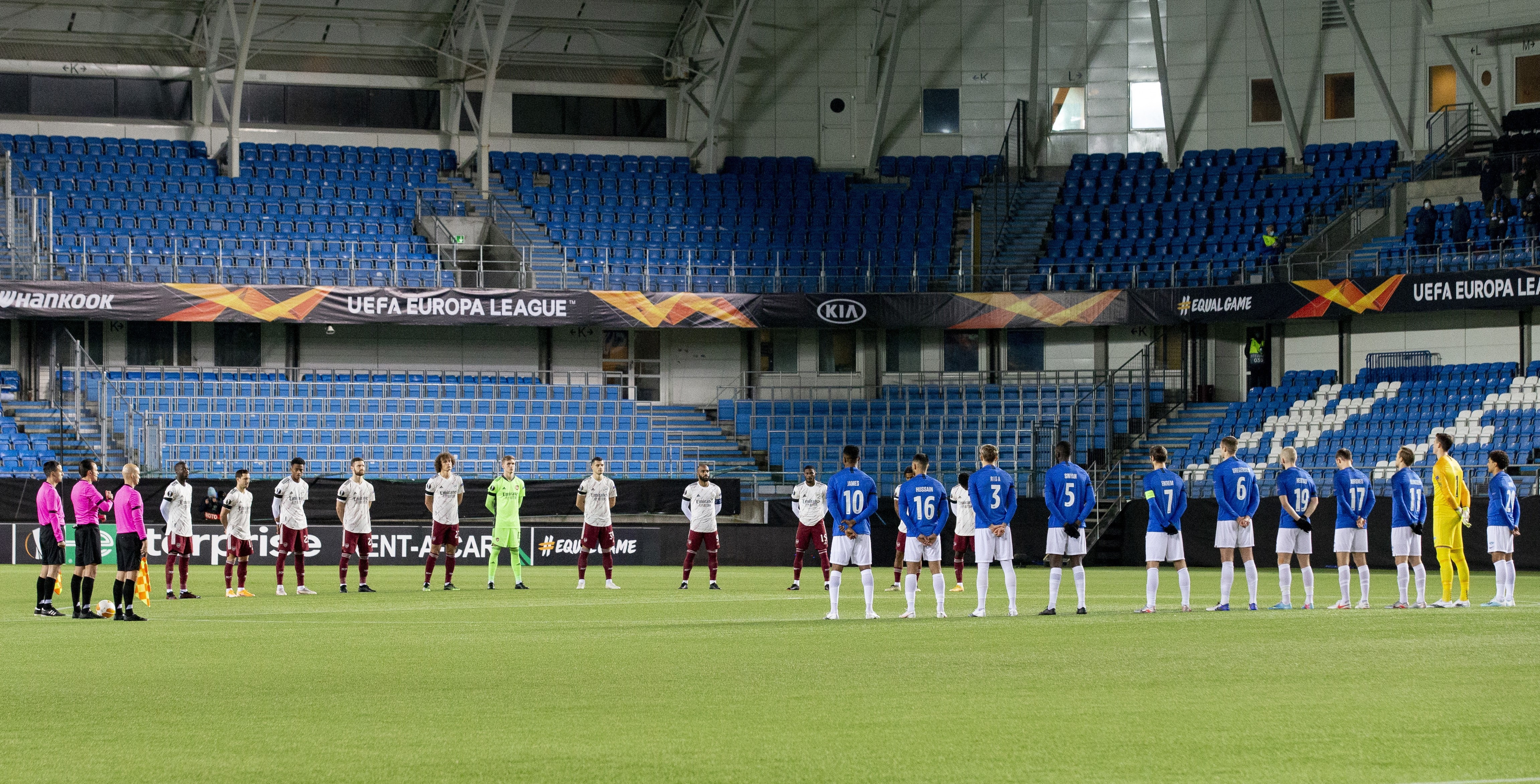 Arsenal qua vong bang Europa League anh 2