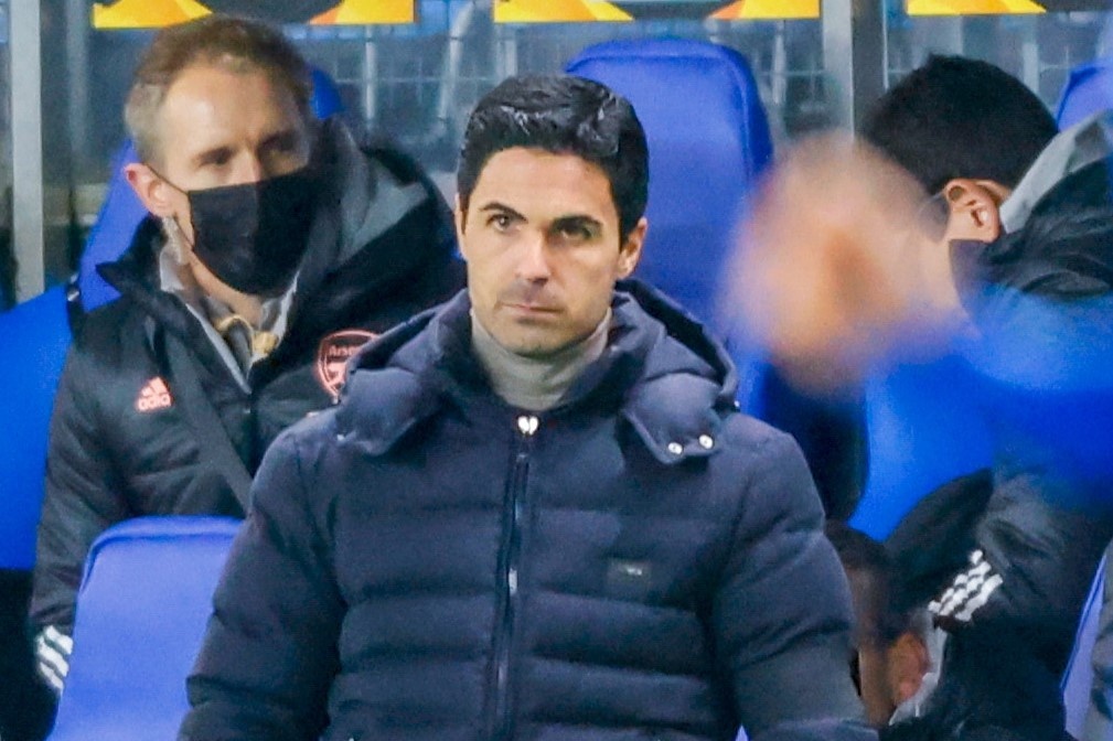 Arsenal qua vong bang Europa League anh 9