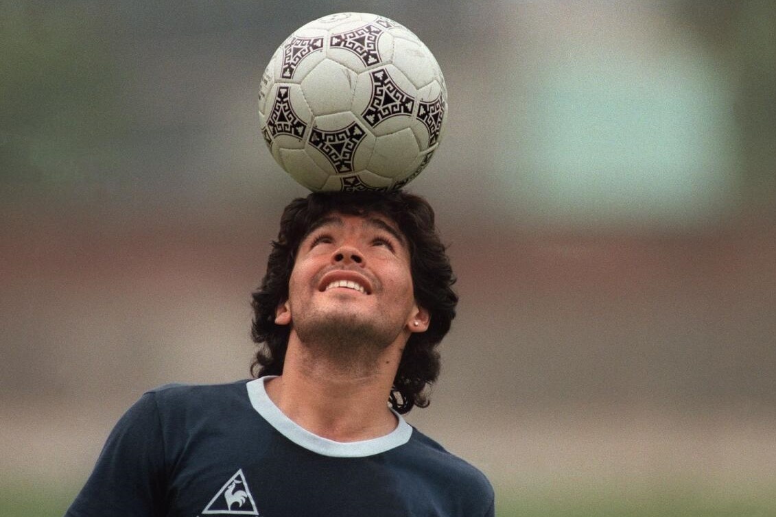 Maradona qua doi anh 1