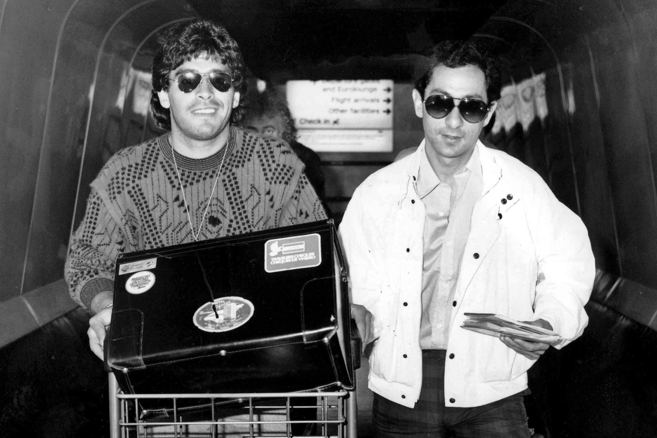 Maradona qua doi anh 1