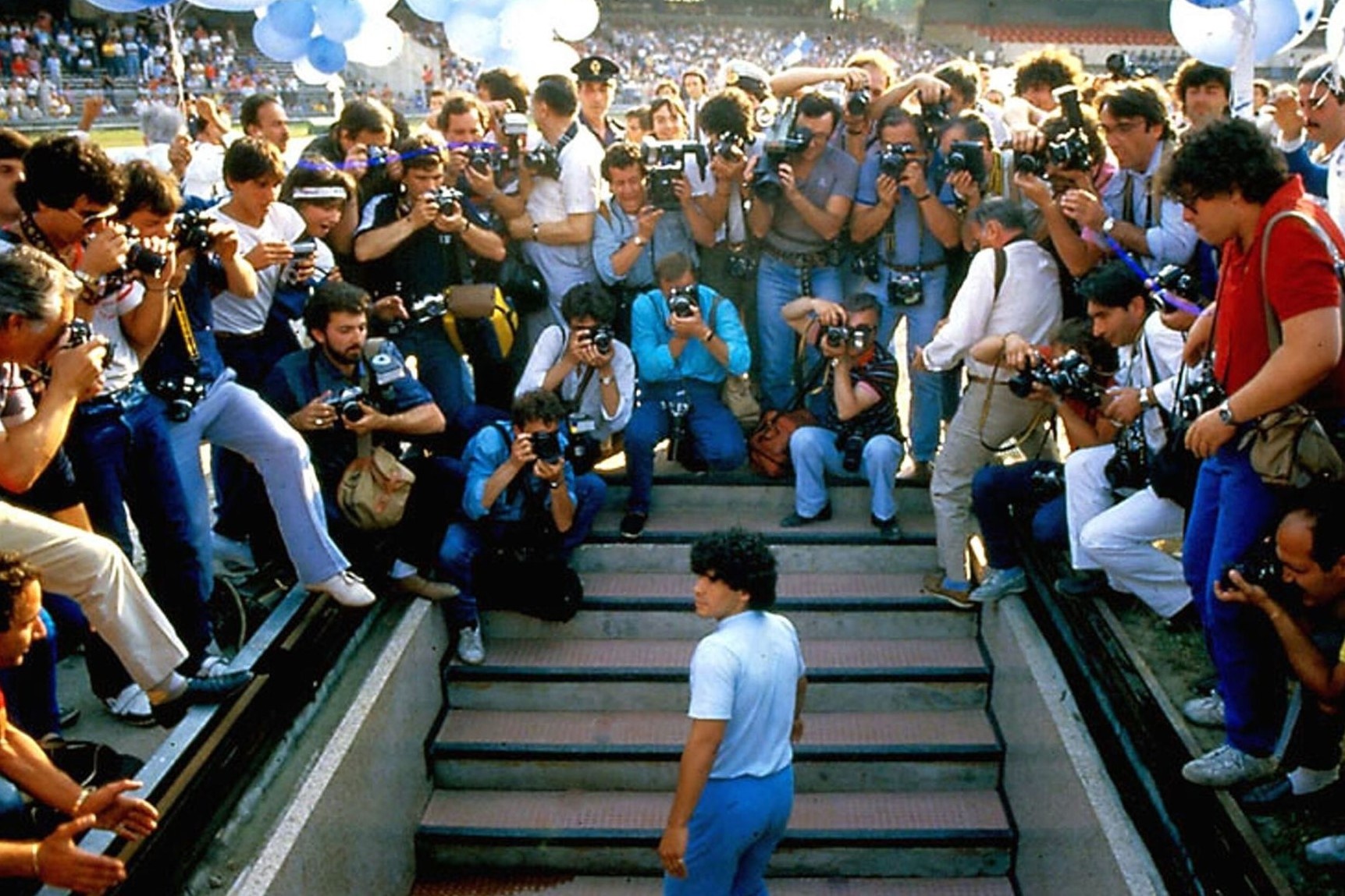 Maradona qua doi anh 1