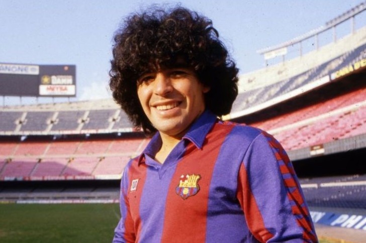 Con trai Maradona muon Barca treo ao so 10 hinh anh