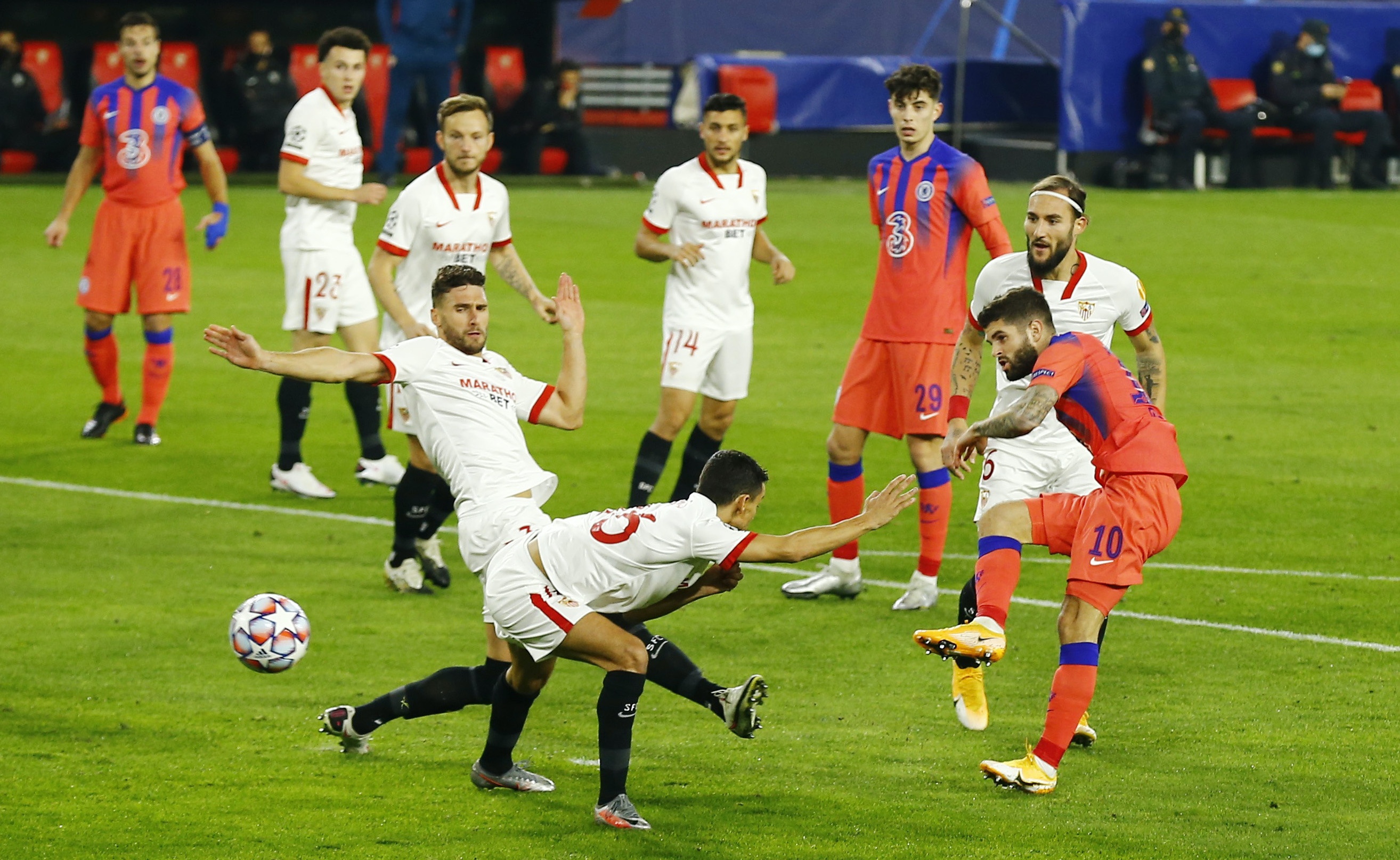 Giroud lap poker anh 2