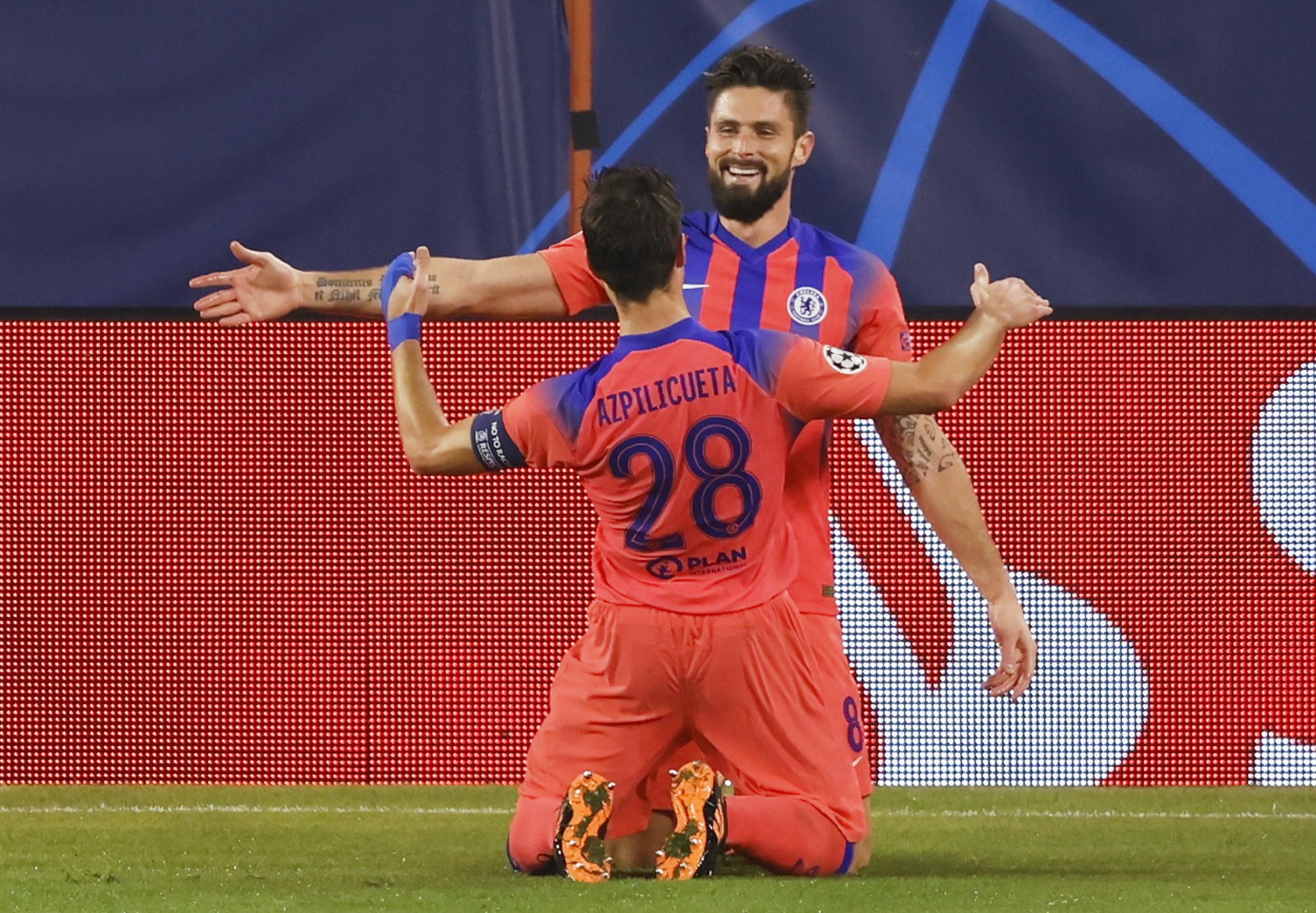 Giroud lap poker anh 1