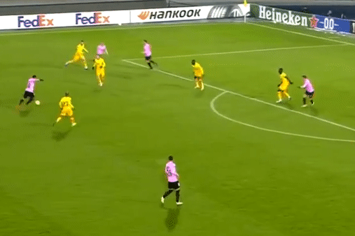 Joe Hart lam nen cho cu sut xa o cu ly hon 30 m hinh anh