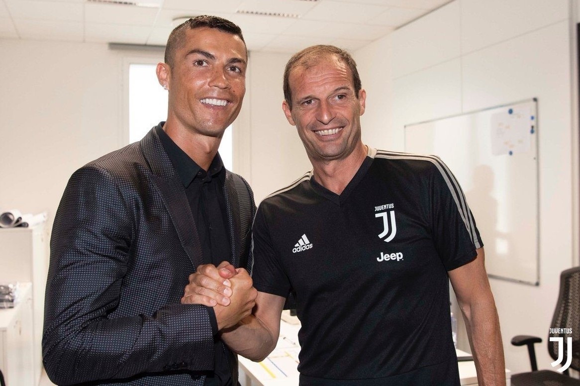 Ronaldo toa sang anh 1