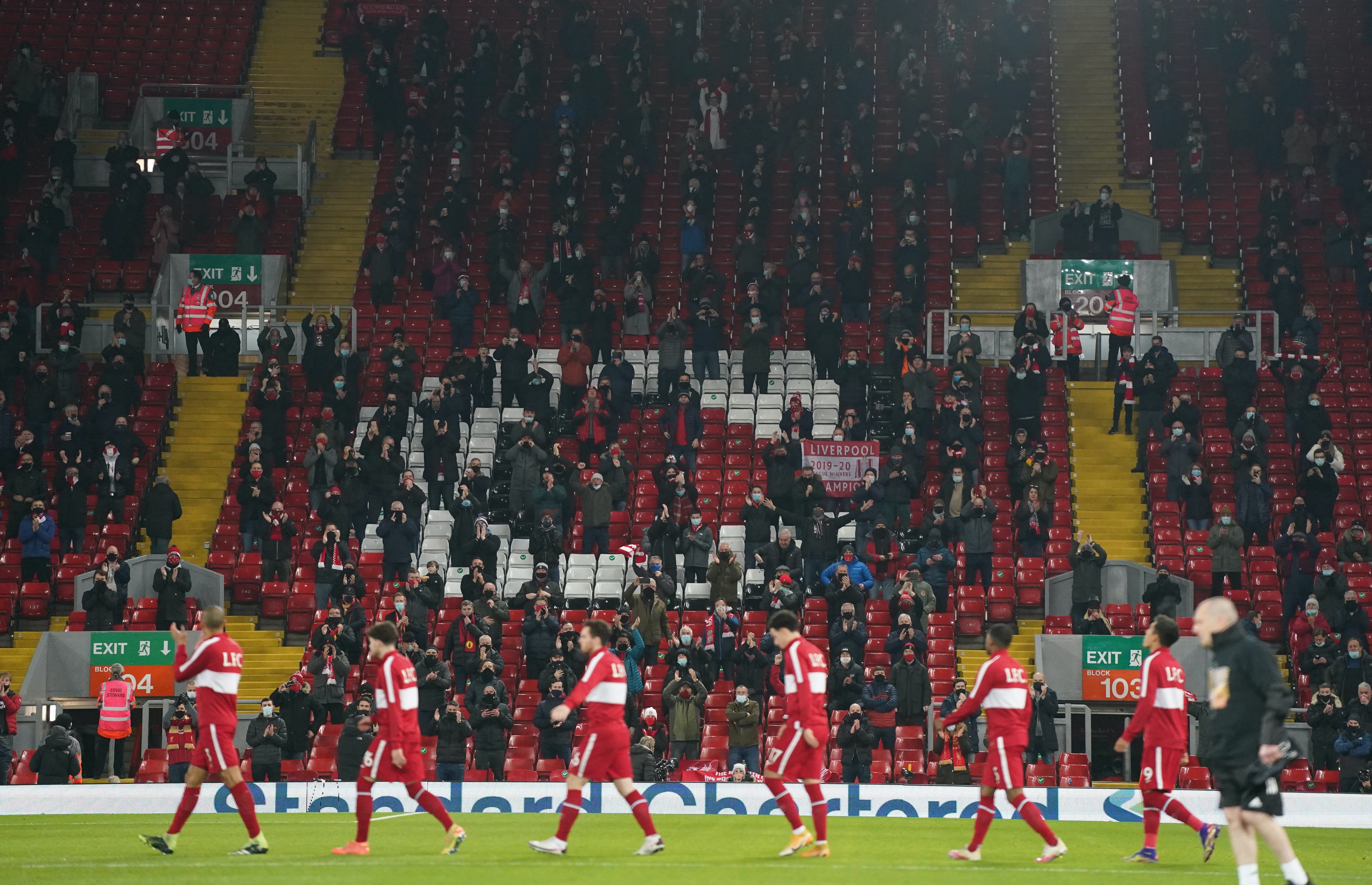 Liverpool dau voi Wolves anh 1