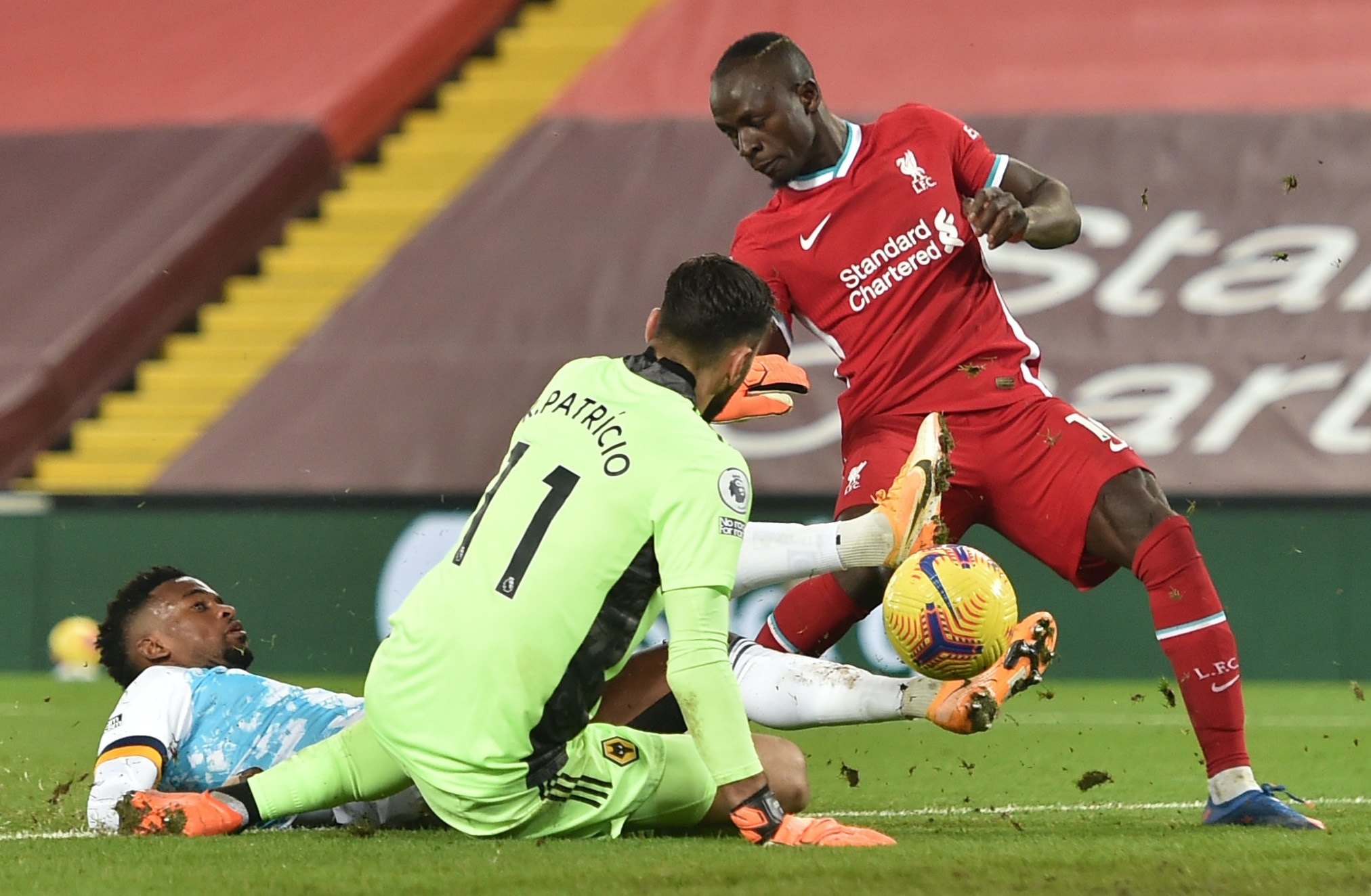 Liverpool dau voi Wolves anh 10