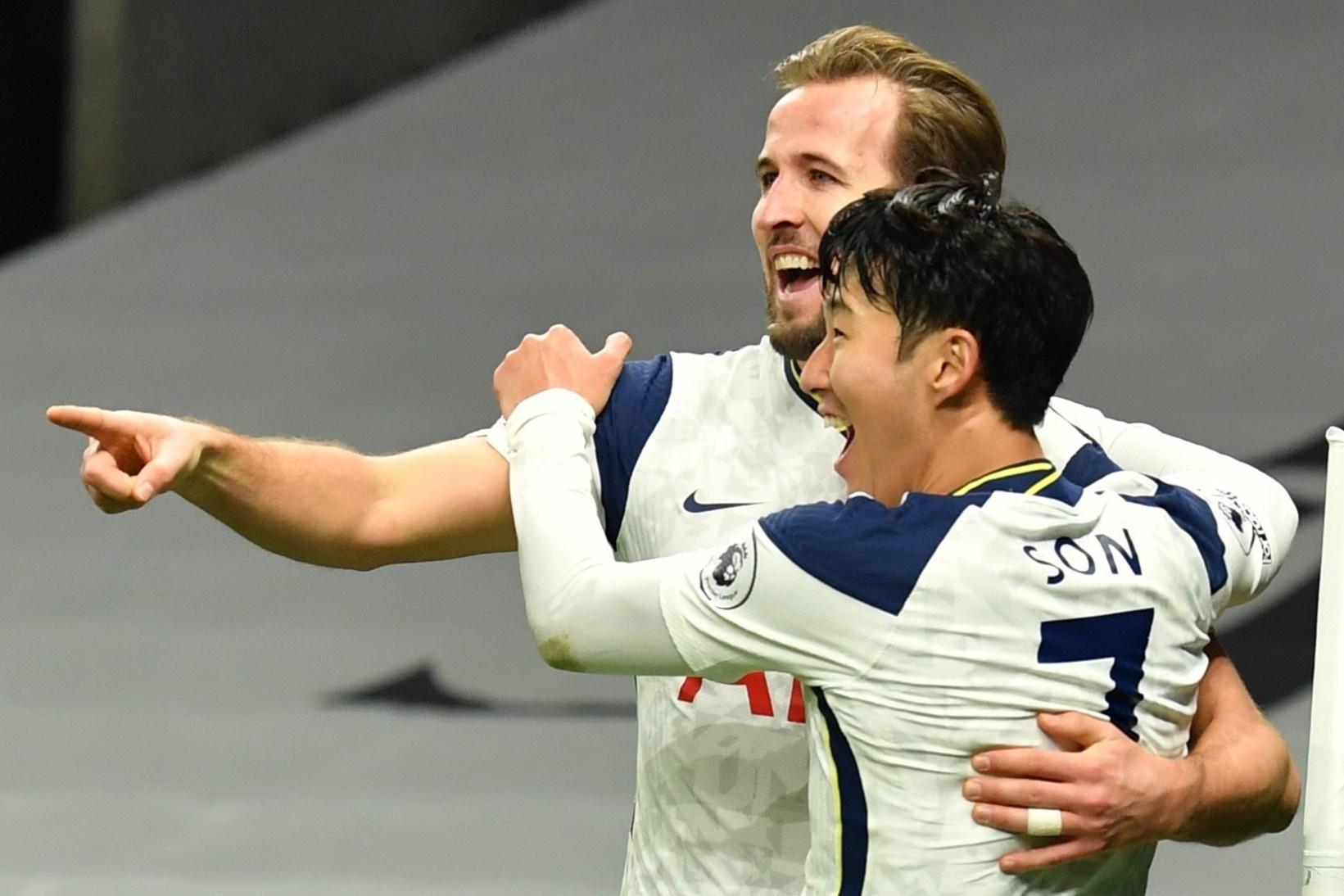 Dieu gi lam nen su thau hieu cua bo doi Son - Kane? hinh anh