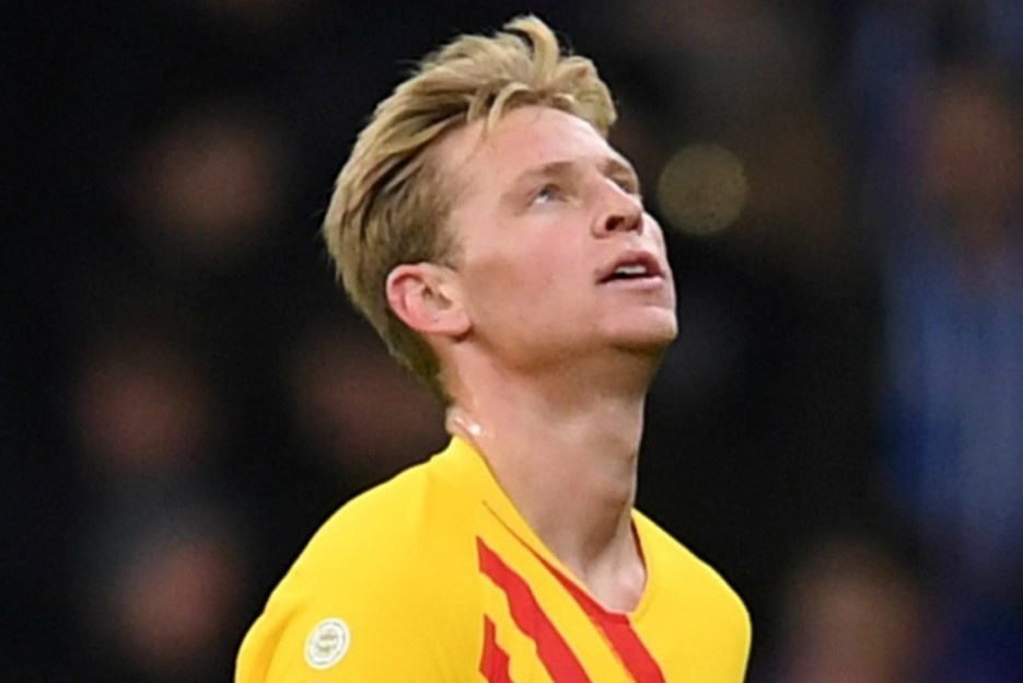 De Jong co the bi ban sau 2 mua o Barca hinh anh