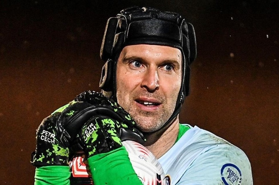 Hai ban thua cua Petr Cech trong mau ao doi tre Chelsea hinh anh