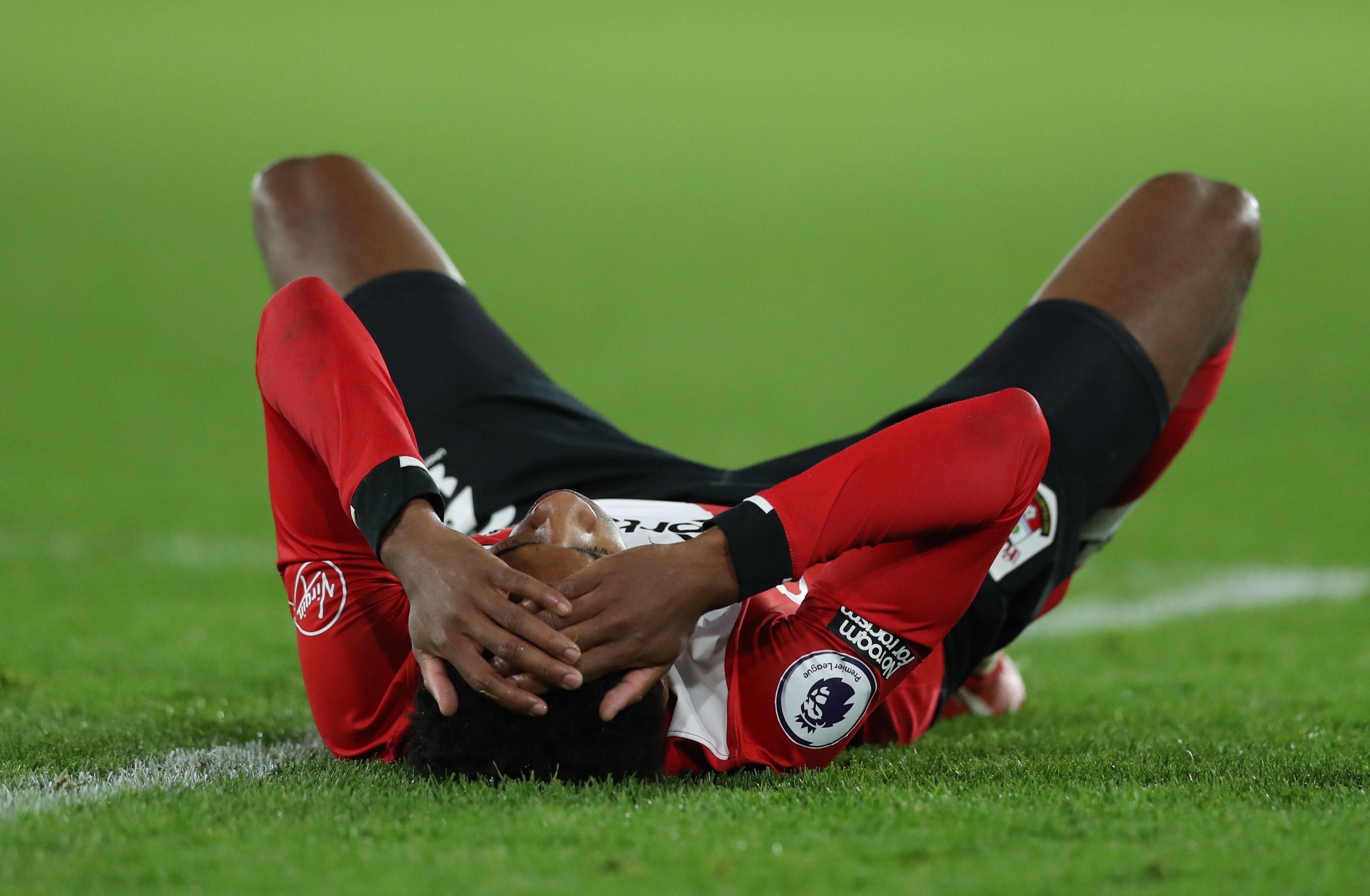 Southampton dau voi Man City anh 8