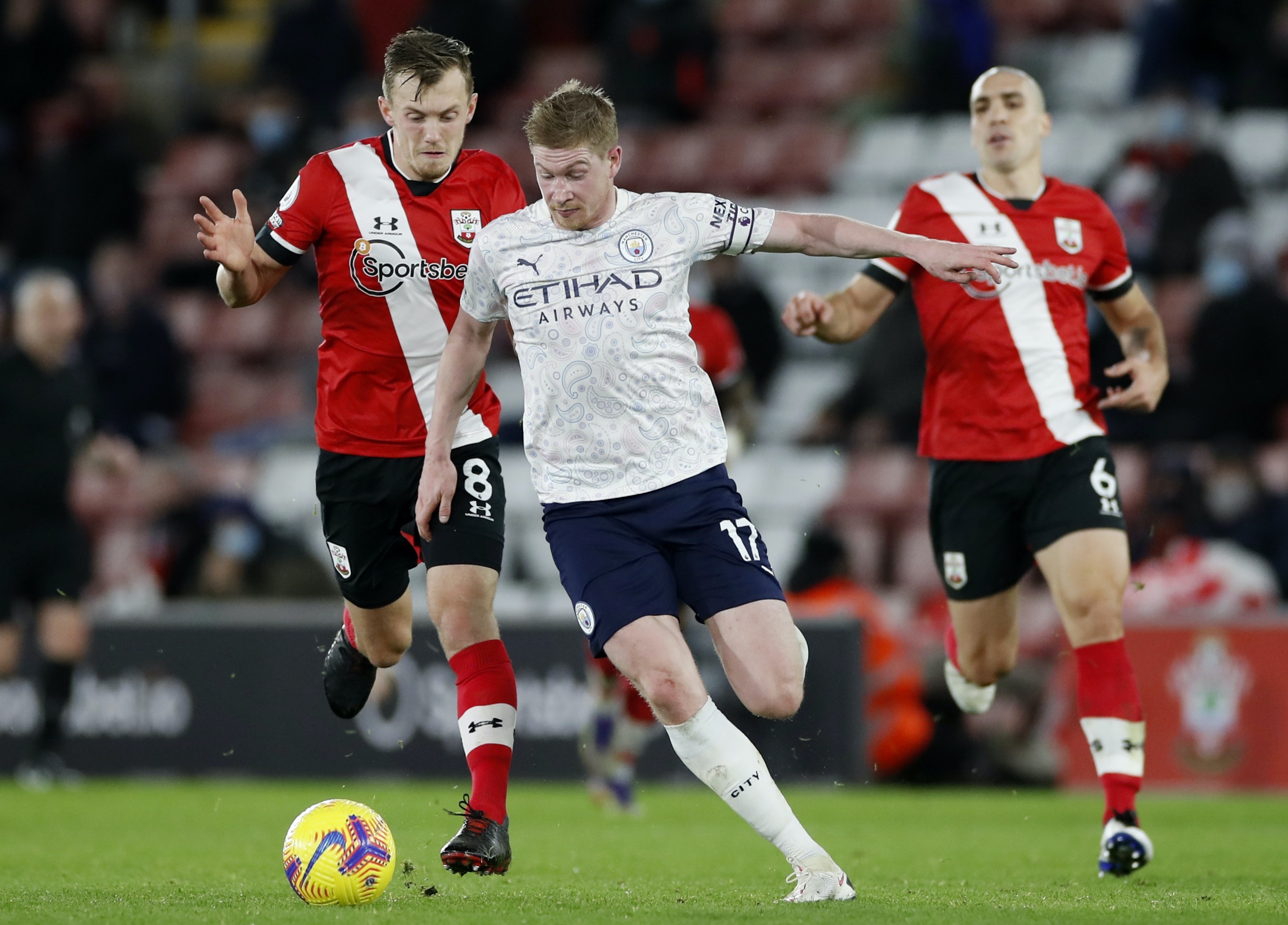 Southampton dau voi Man City anh 7