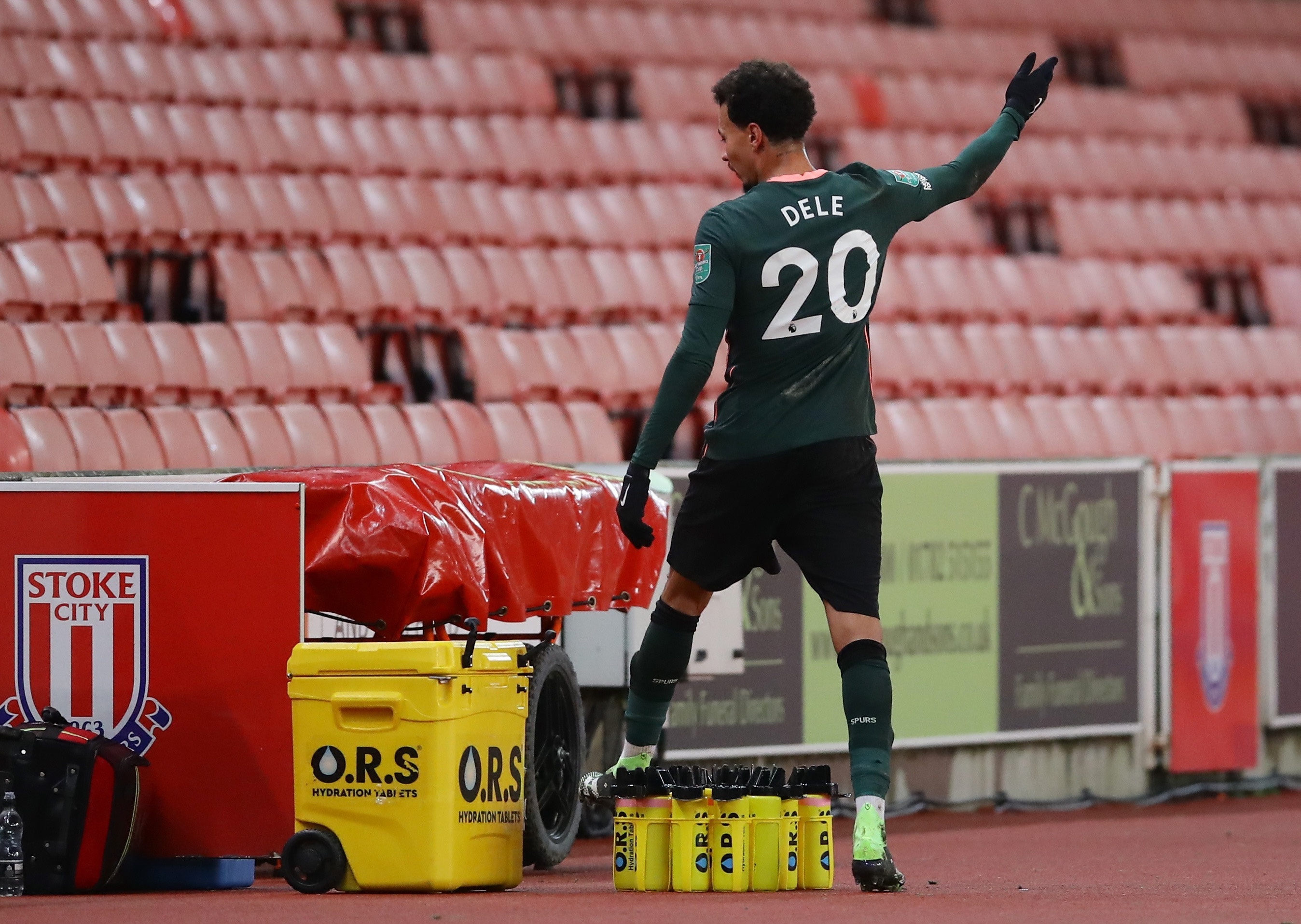 Mourinho chi trich Alli anh 1