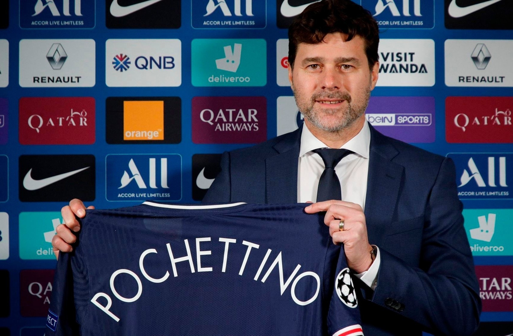 PSG bo nhiem Pochettino thay the Tuchel hinh anh