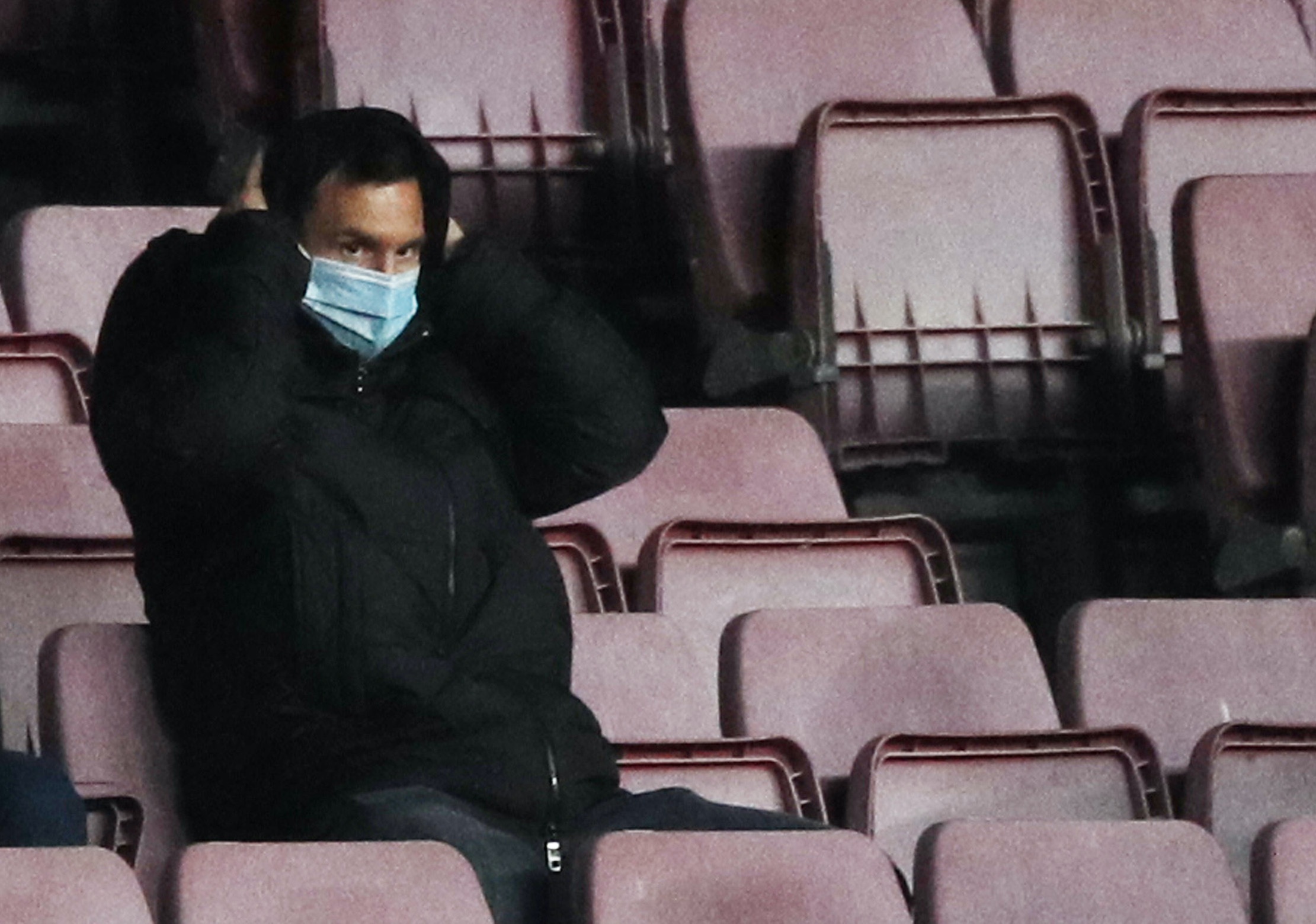 Barca dau voi Eibar anh 1