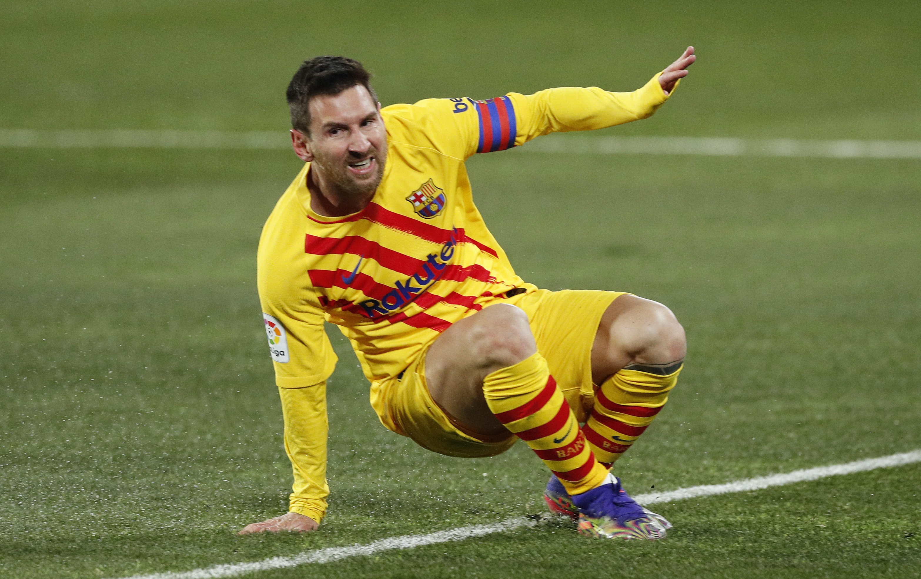 Messi da 500 tran anh 7