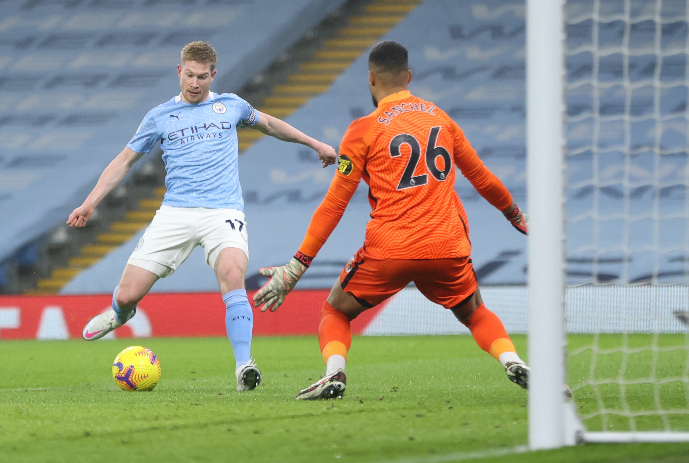 Man City vao top 4 anh 2