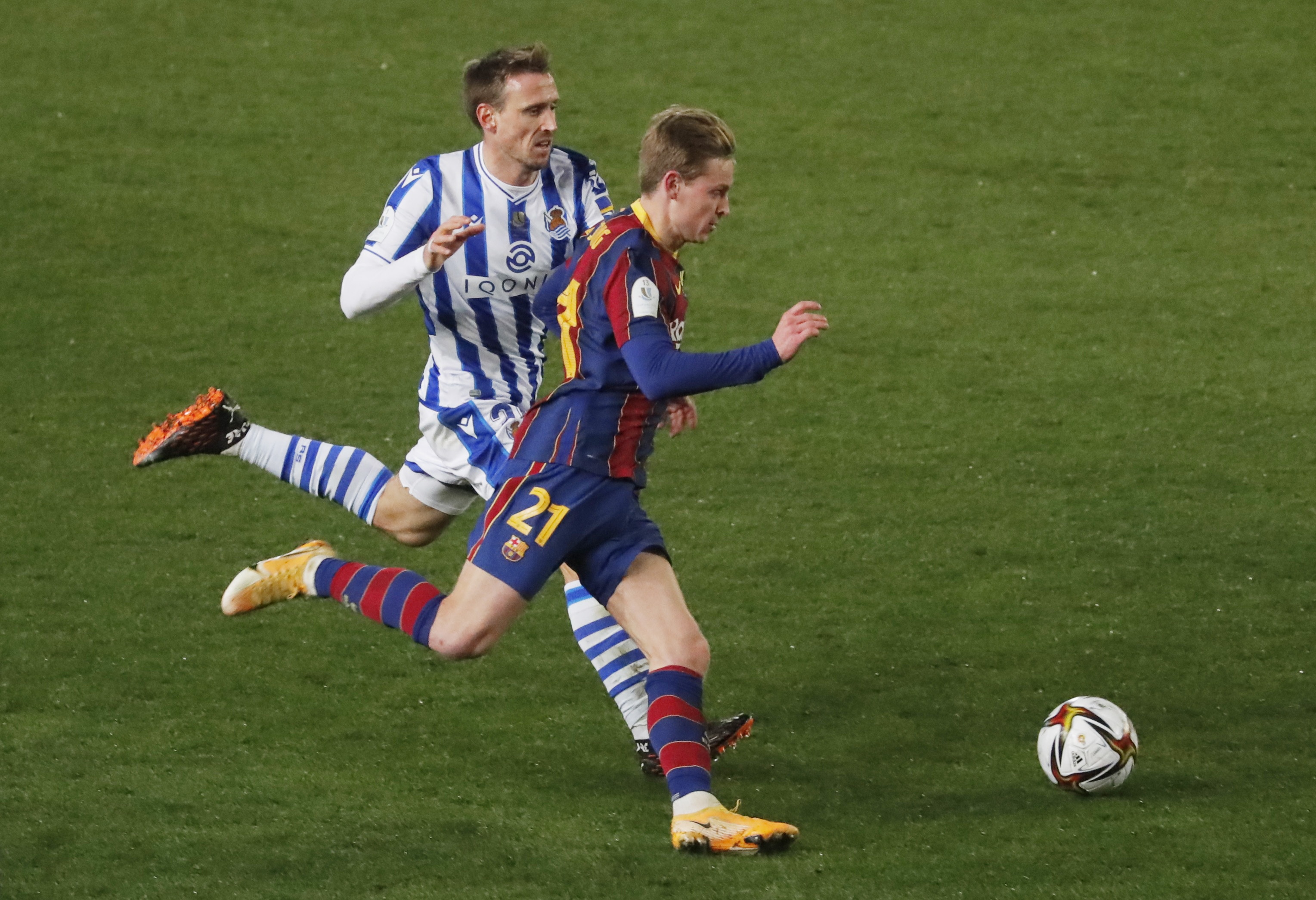 Barca vao chung ket Sieu cup anh 8