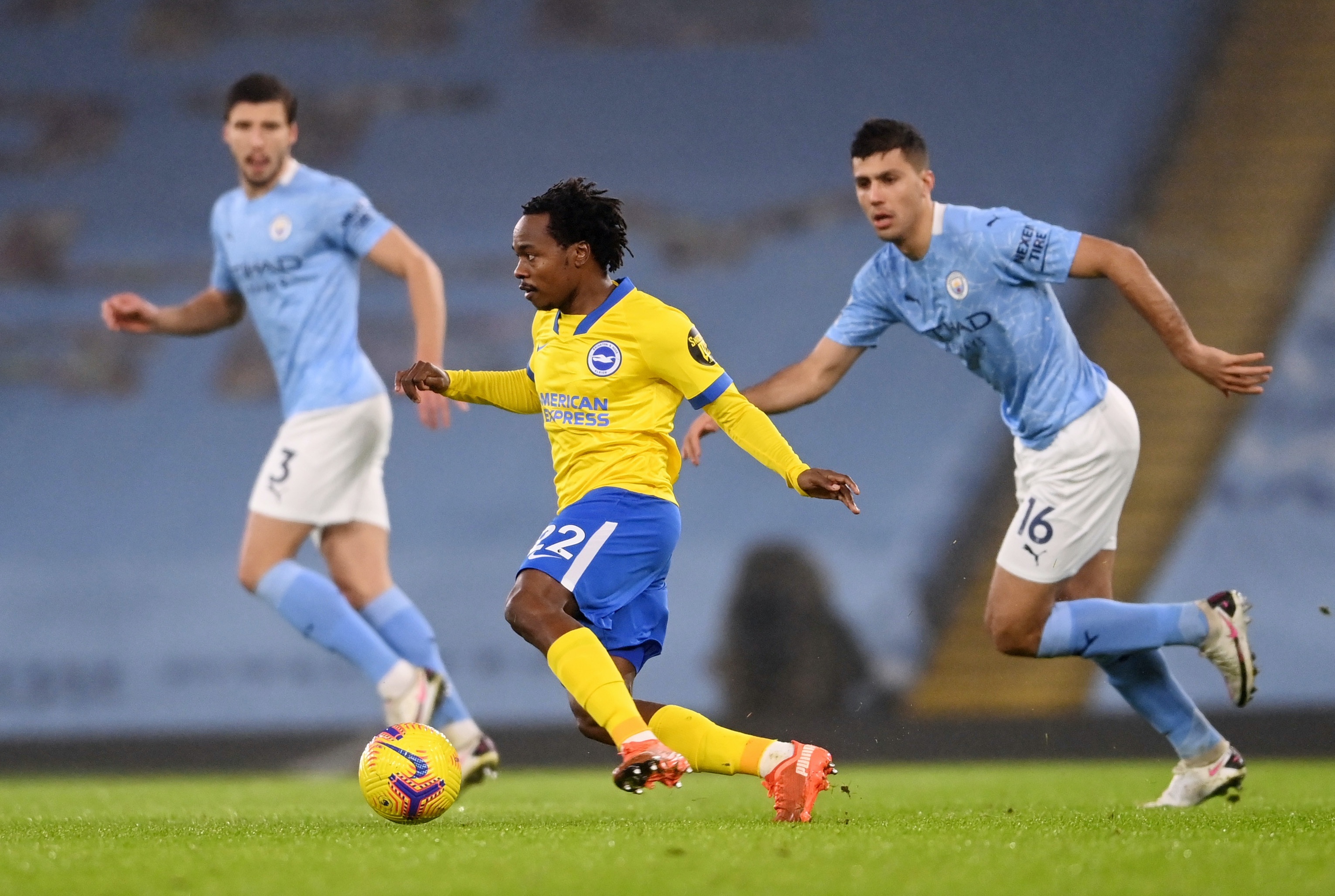 Man City vao top 4 anh 6