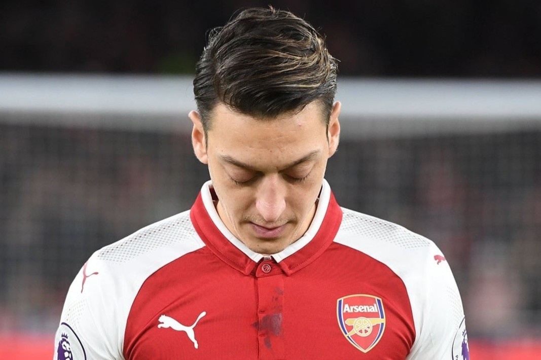 Arsenal dat thoa thuan cham dut hop dong voi Ozil hinh anh