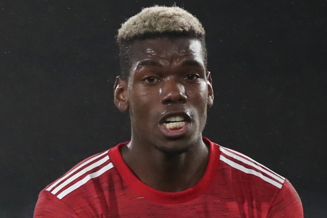 Pogba: 'Man Utd van con xa chuc vo dich' hinh anh