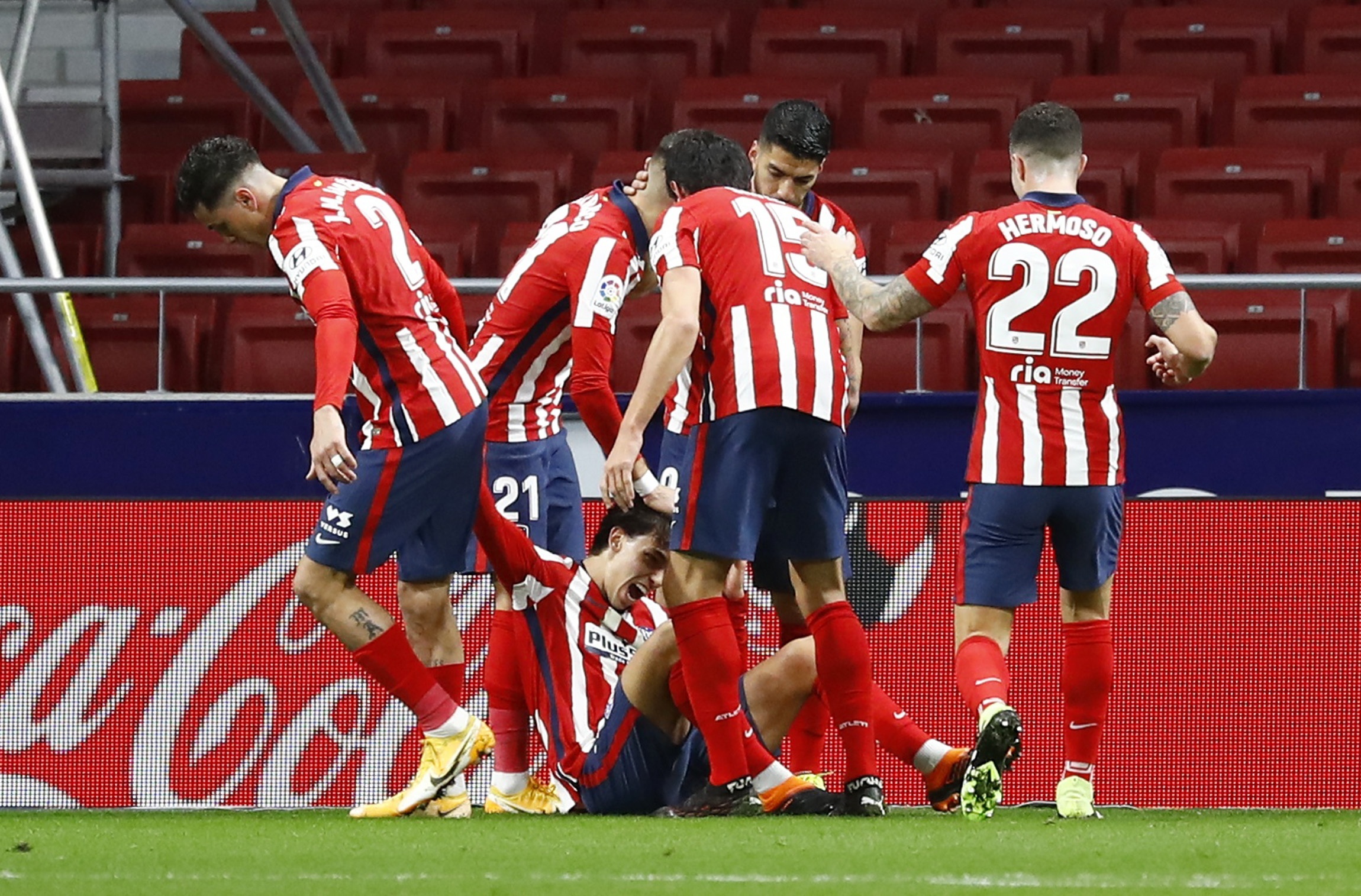 Suarez toa sang anh 4