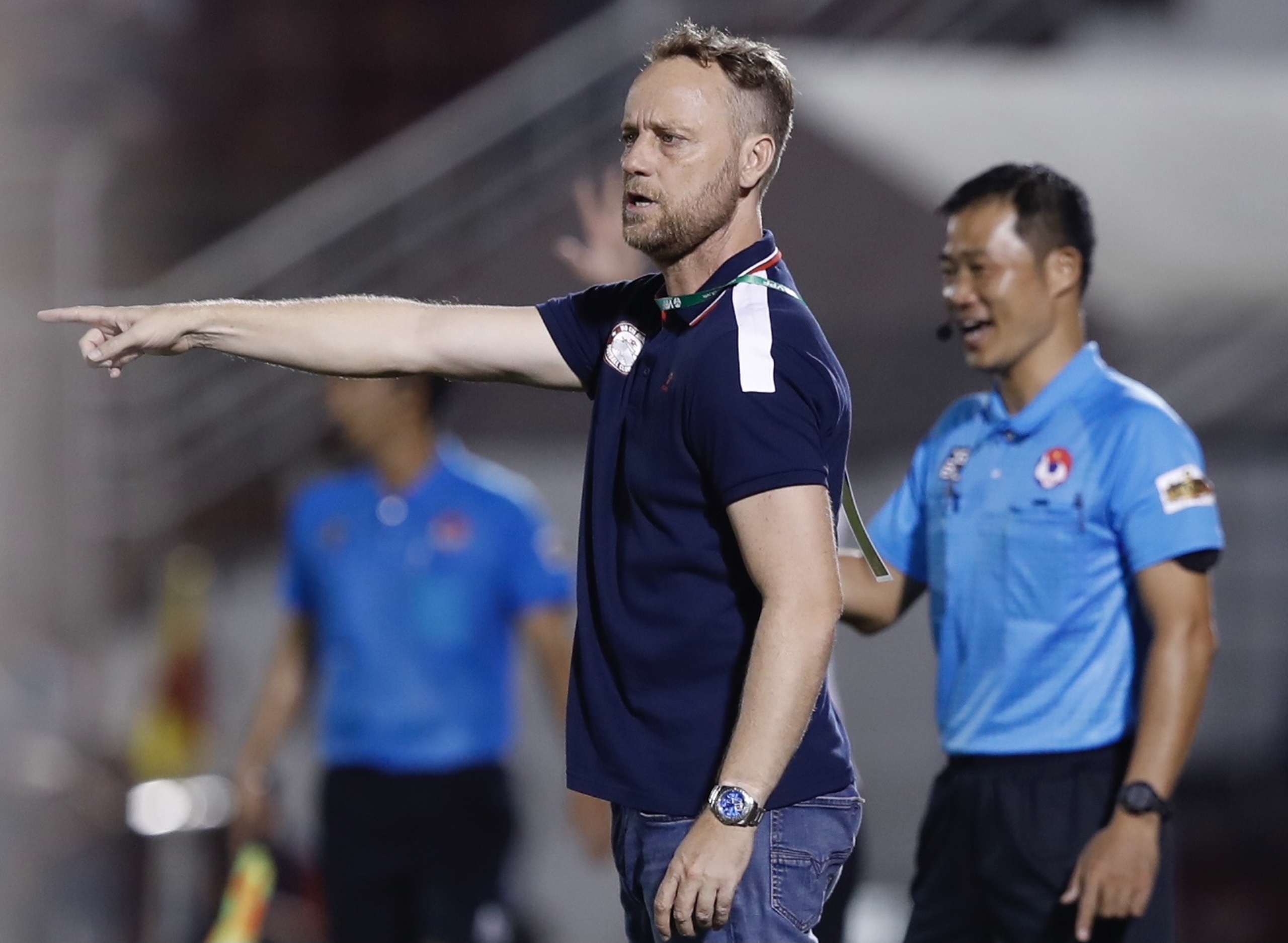 Lee Nguyen tro lai anh 4